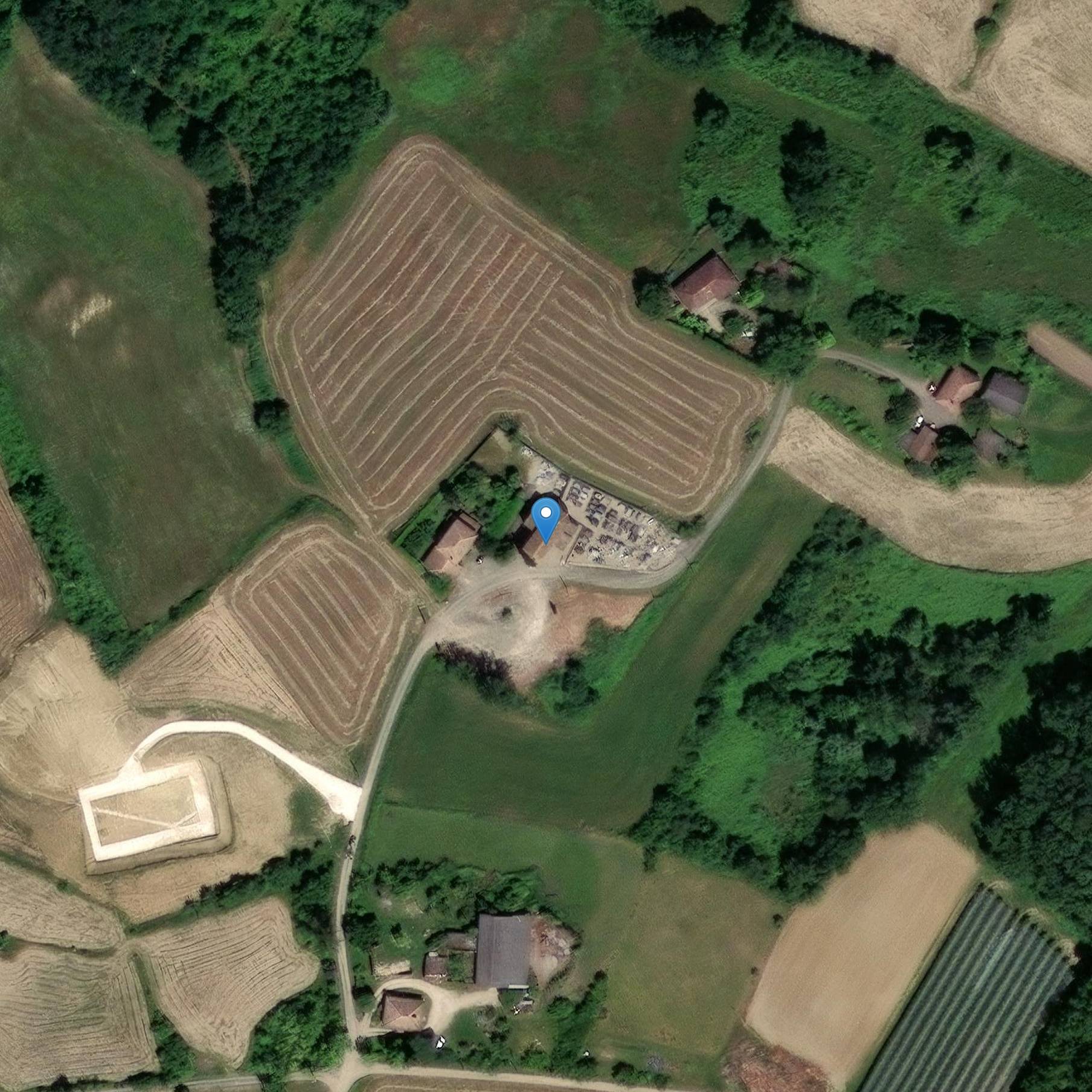 Photo de 杜尔福-拉卡佩莱特圣伊莱尔教堂