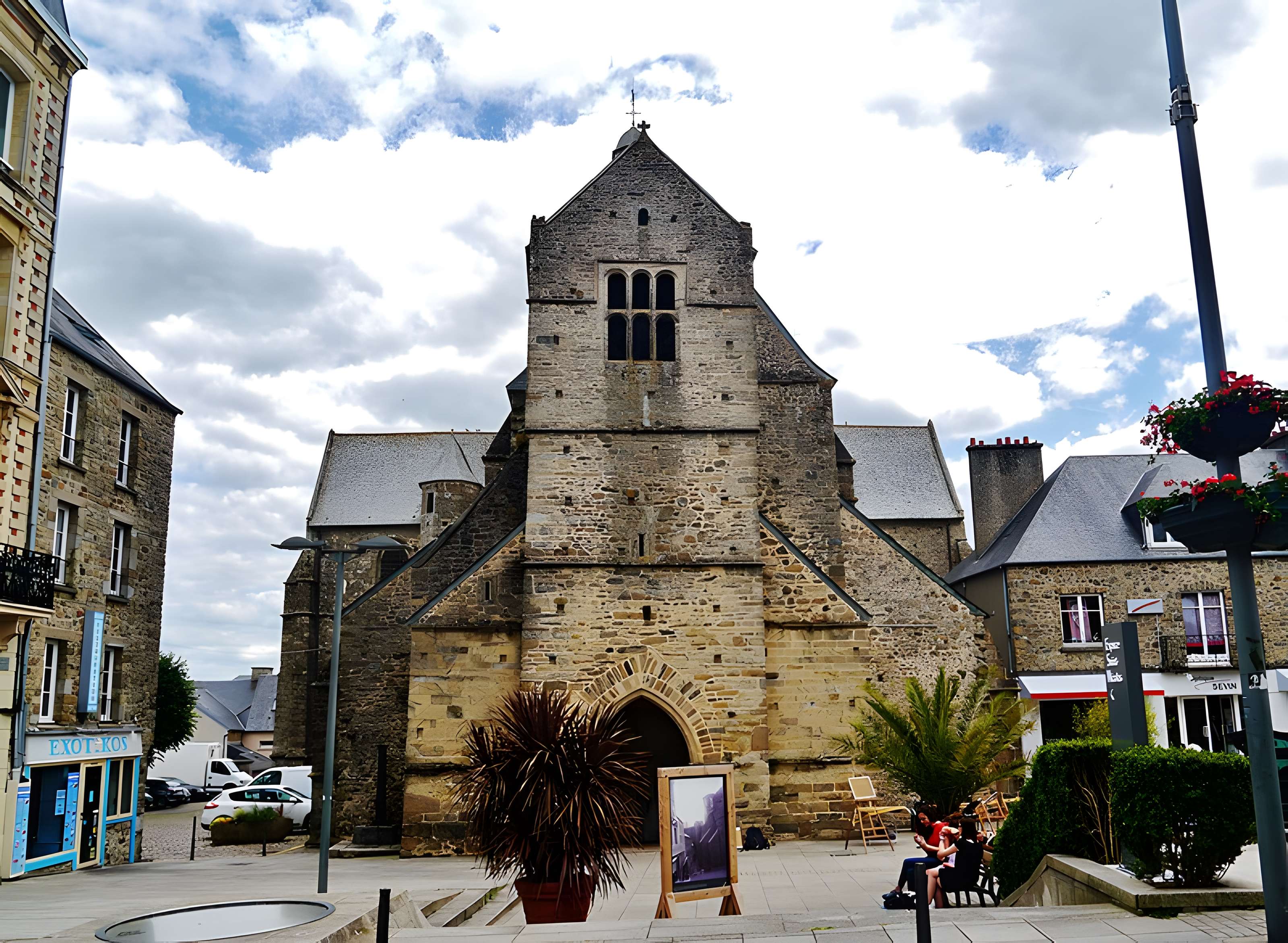 Église Saint-Nicolas de Coutances