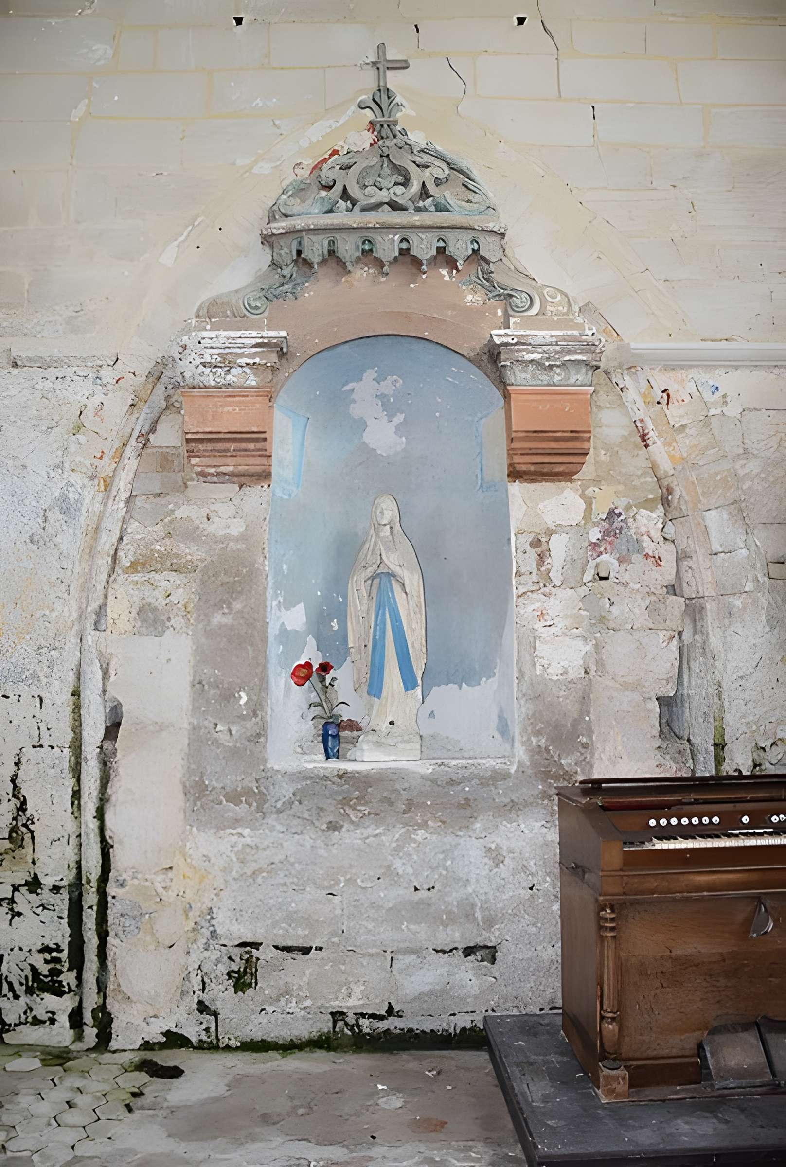 Église Saint-Nicolas de Laval-en-Laonnois