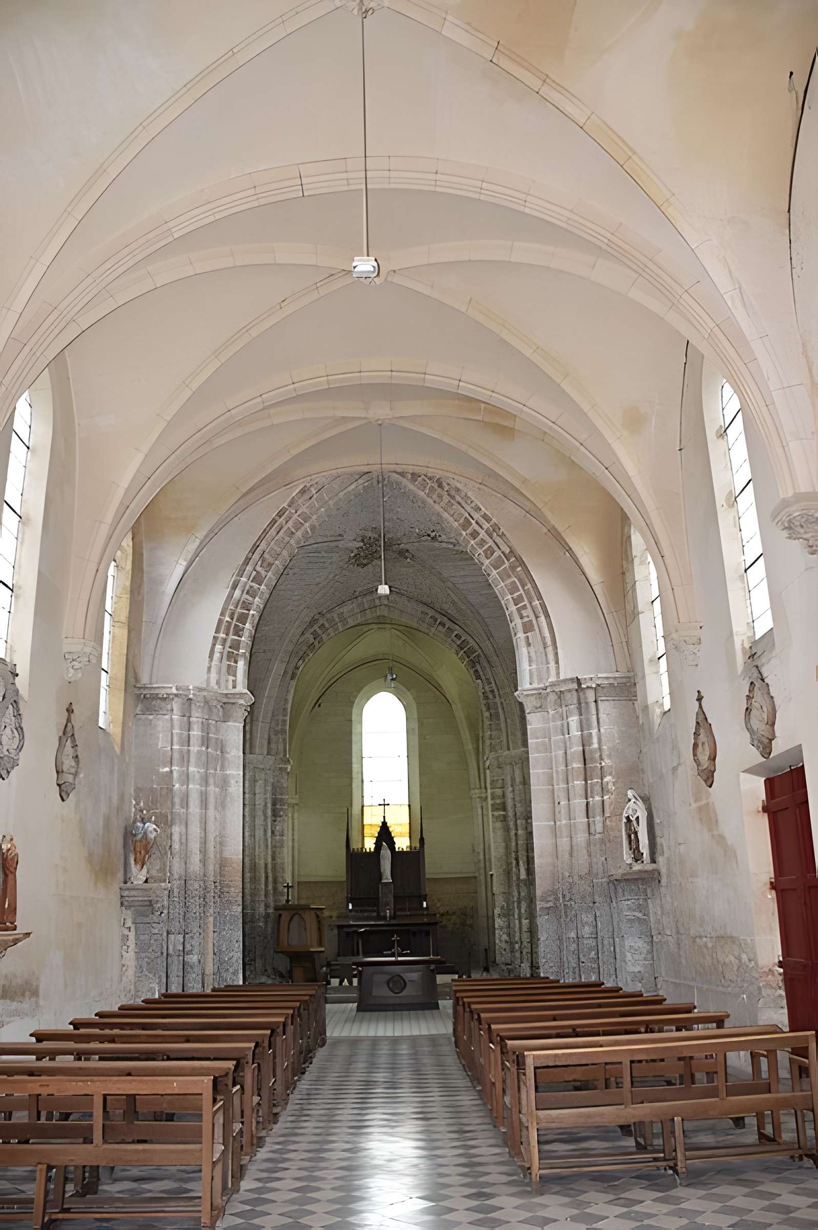 Église Saint-Nicolas de Laval-en-Laonnois