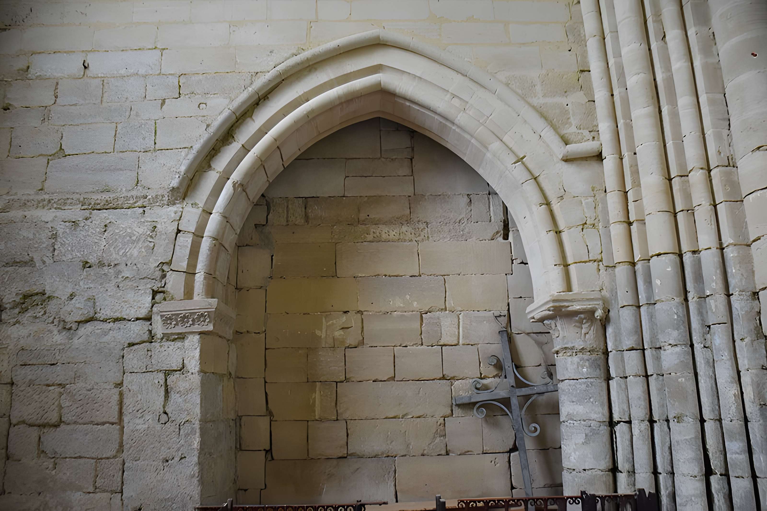 Église Saint-Nicolas de Laval-en-Laonnois