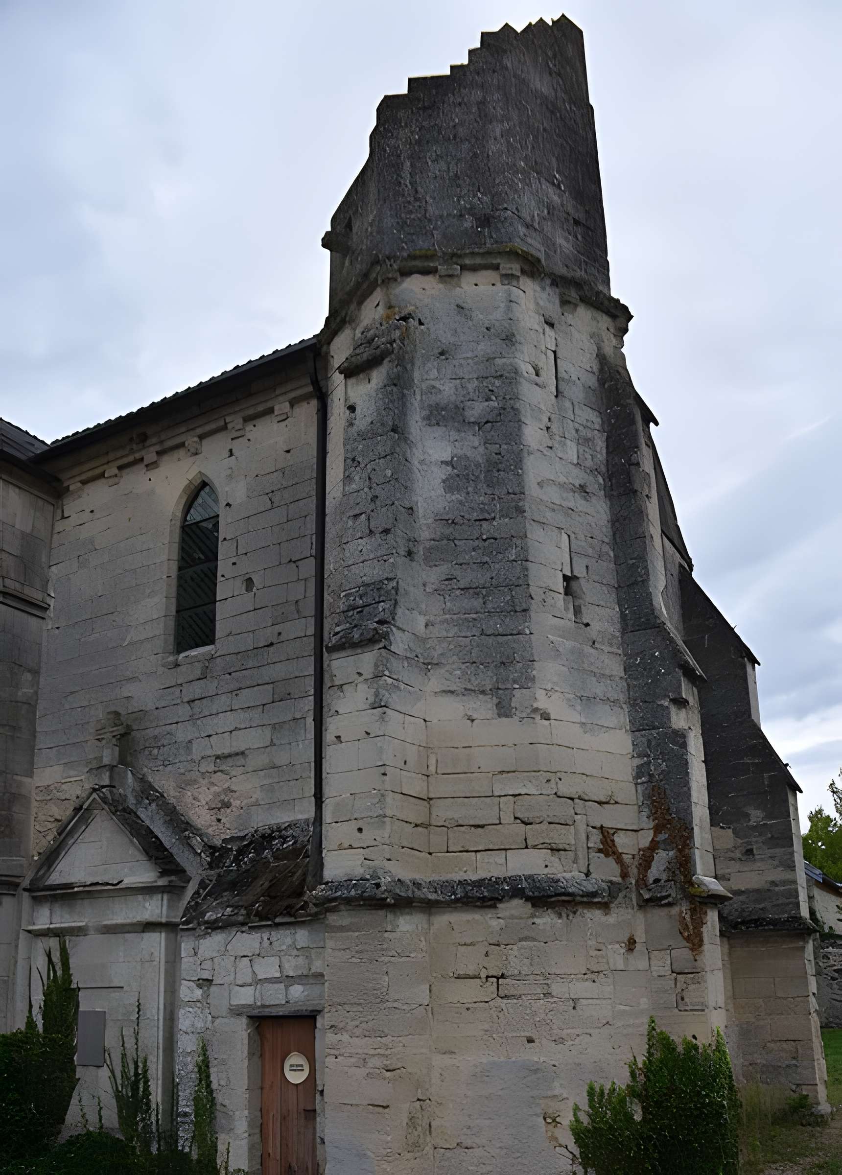 Église Saint-Nicolas de Laval-en-Laonnois