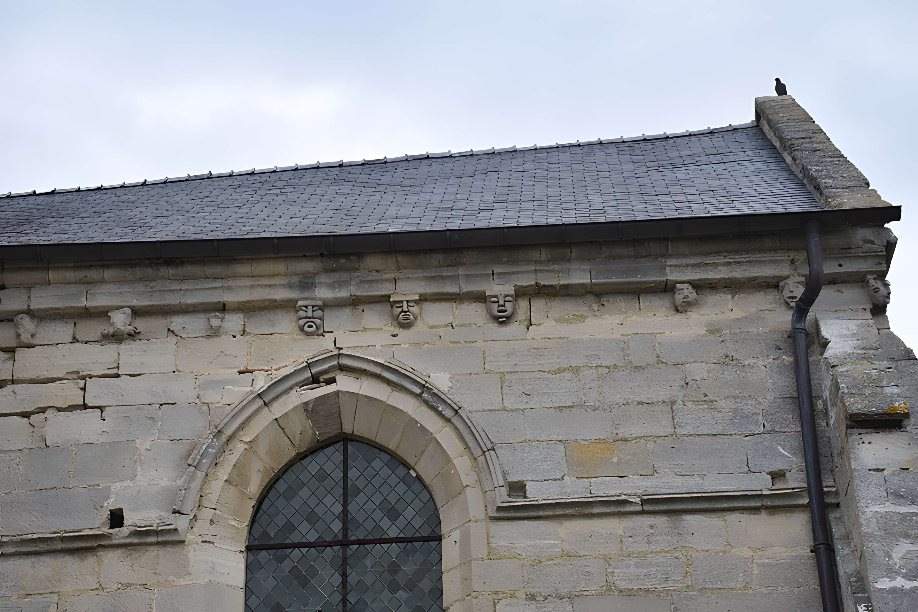 Église Saint-Nicolas de Laval-en-Laonnois