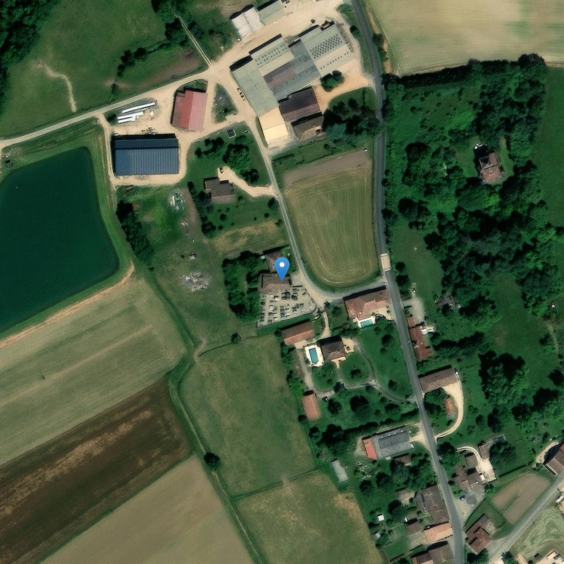 Photo de 聖ジェロメ・デ・サンテ・アルセミア教会