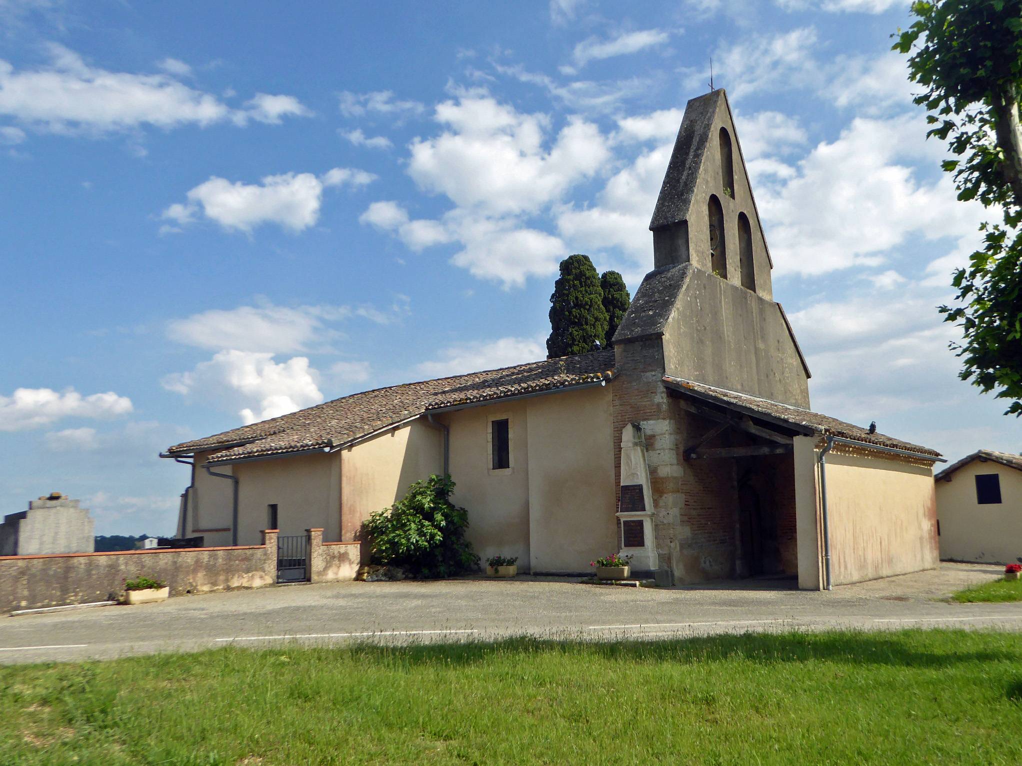 Photo de Église Saint-Georges de Puygaillard-de-Lomagne