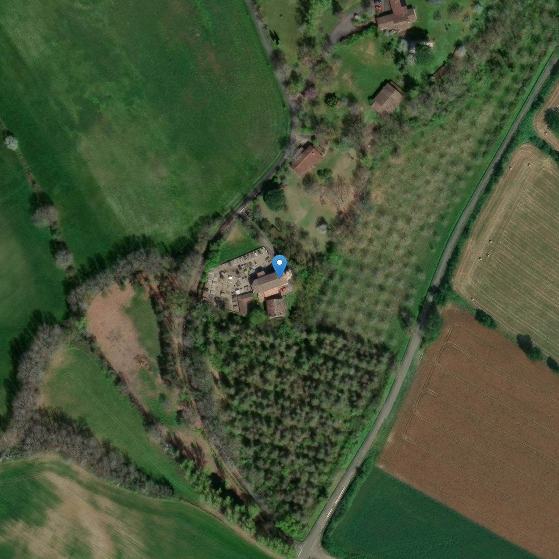 Photo de Saint Martin de Lastours Kerk van Saint Martin