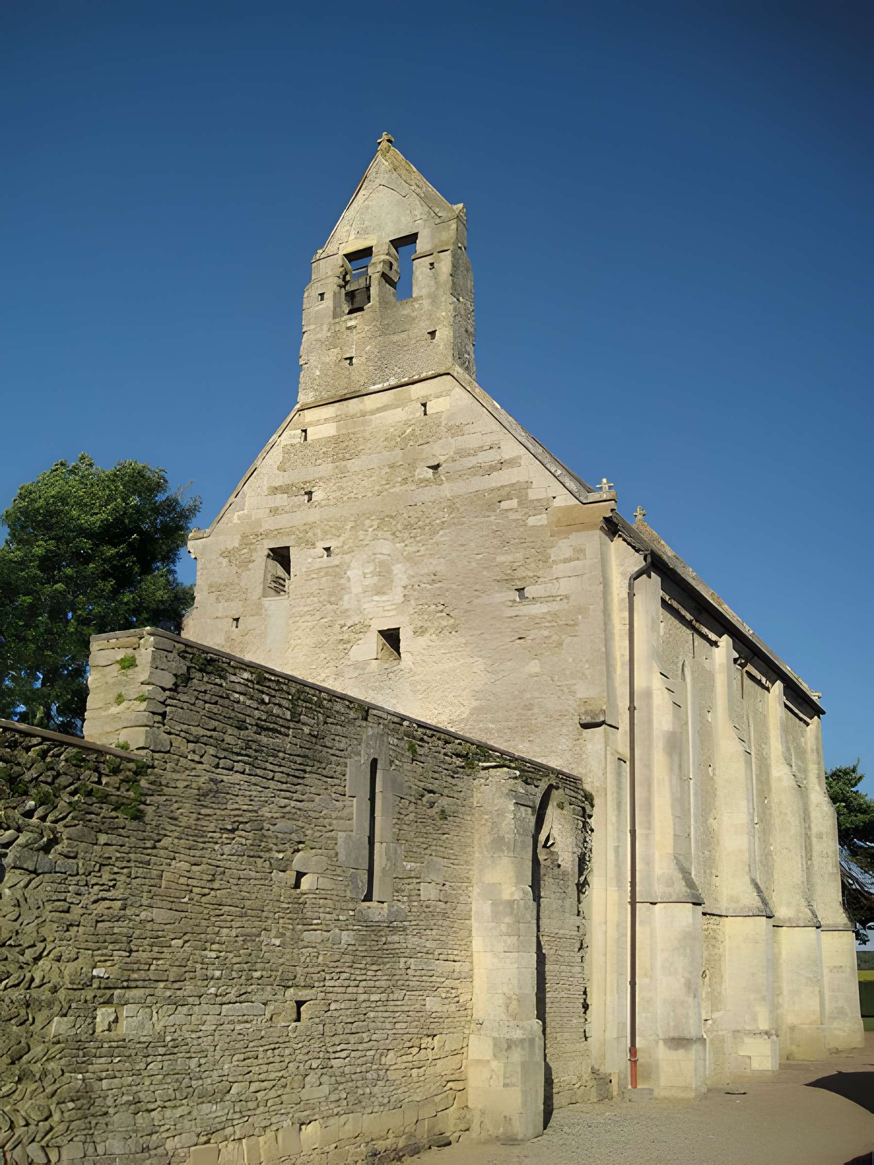 Église Saint-Ouen de Périers-sur-le-Dan 