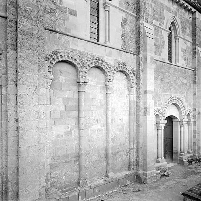 Photo de Église Saint-Ouen de Rots