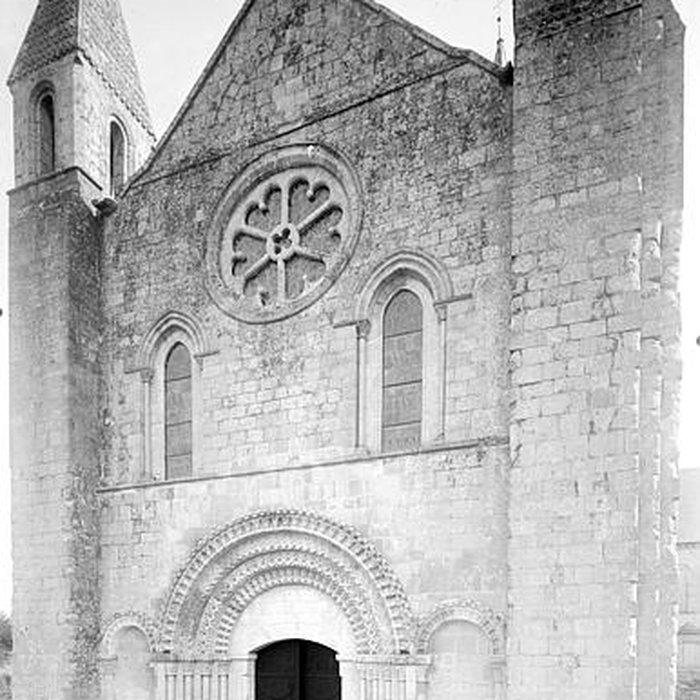 Photo de Église Saint-Ouen de Rots
