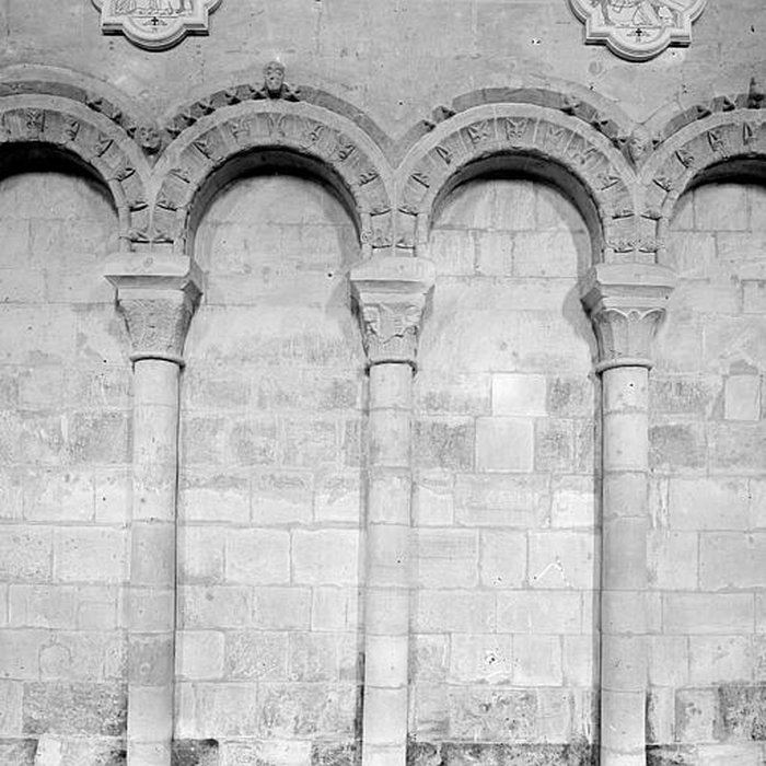 Photo de Église Saint-Ouen de Rots