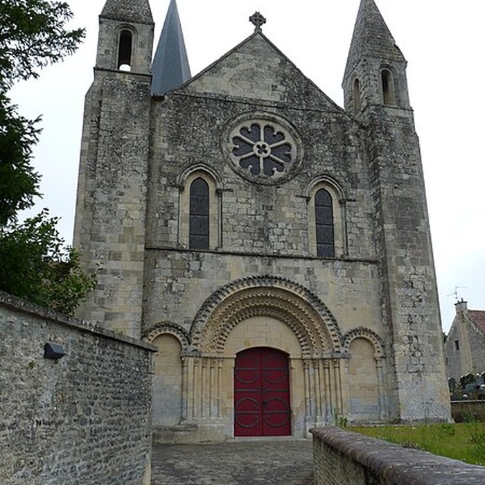 Photo de Église Saint-Ouen de Rots