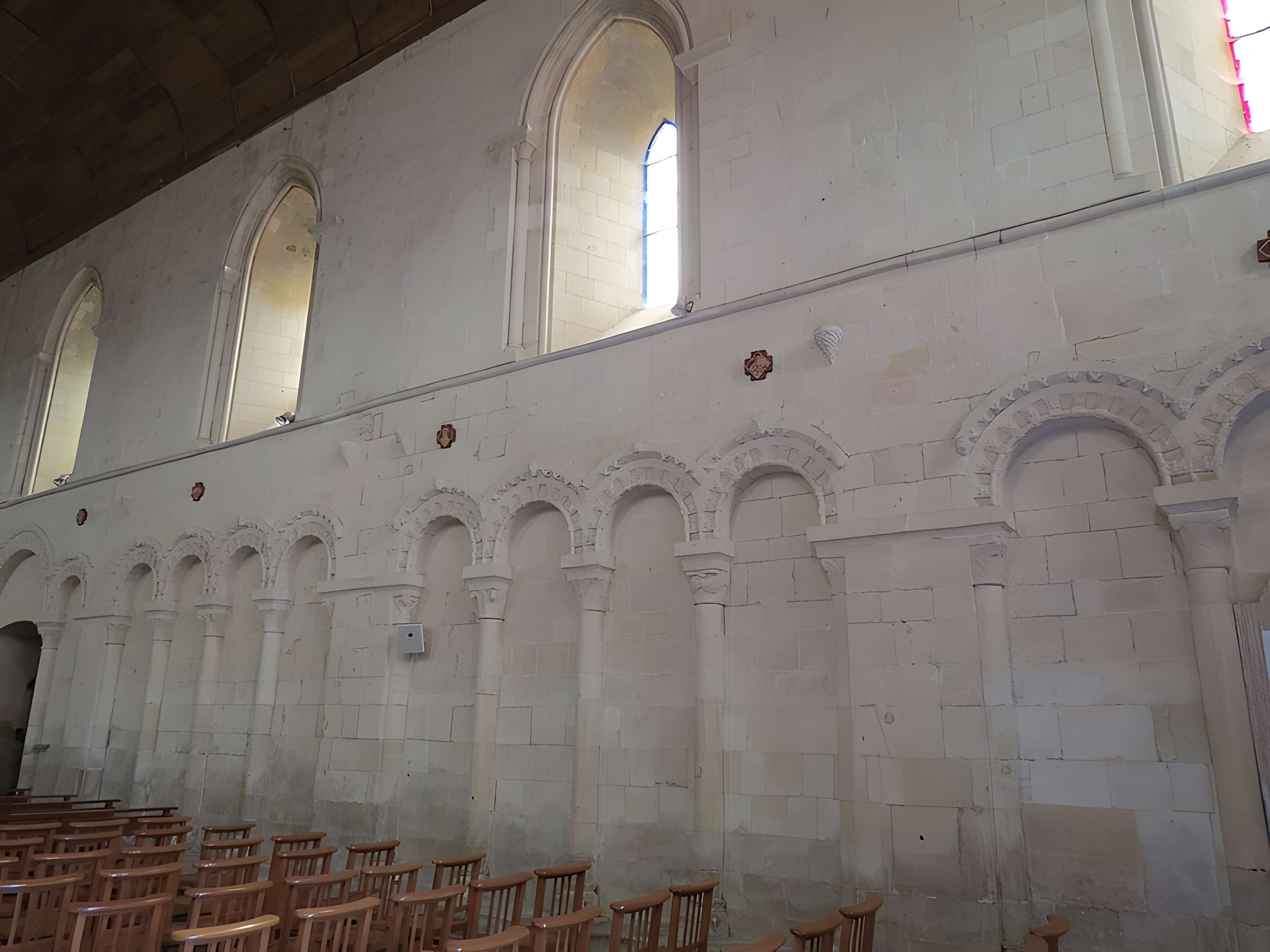 Église Saint-Ouen de Rots