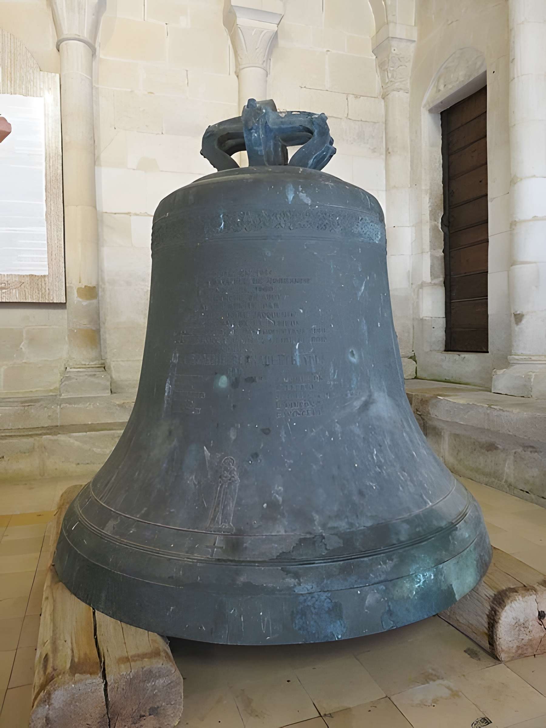 Église Saint-Ouen de Rots