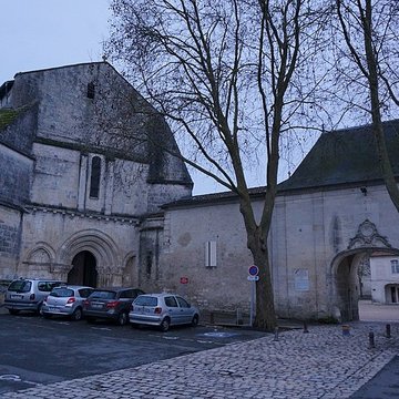 Église Saint-Pallais de Saintes