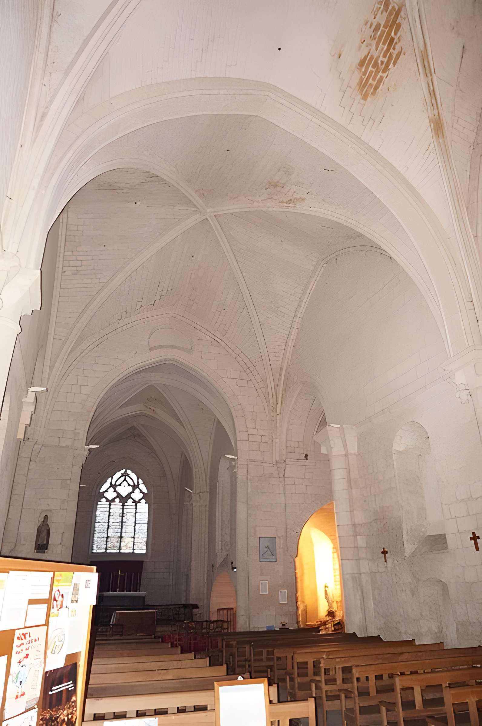 Église Saint-Pallais de Saintes