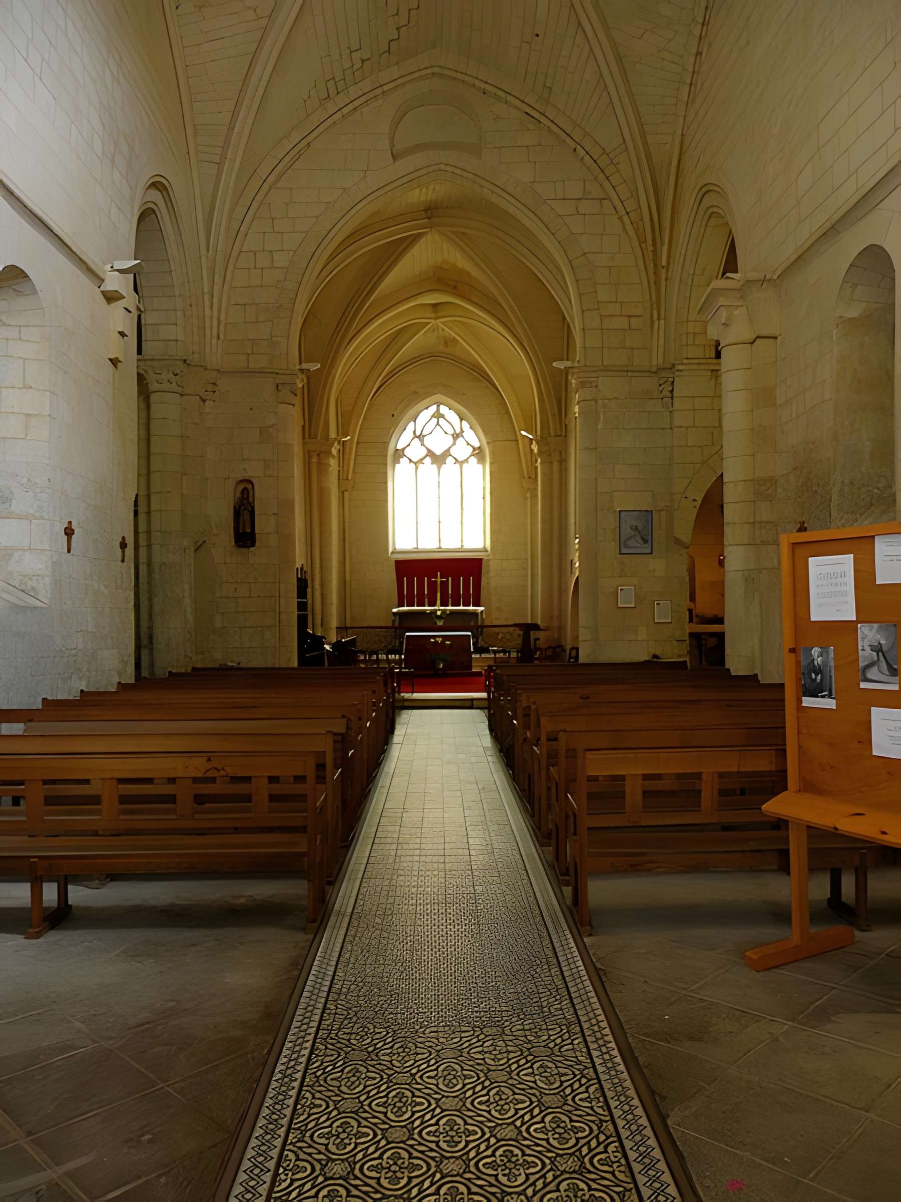 Église Saint-Pallais de Saintes