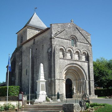 Église Saint-Pallais de Saint-Palais-de-Phiolin