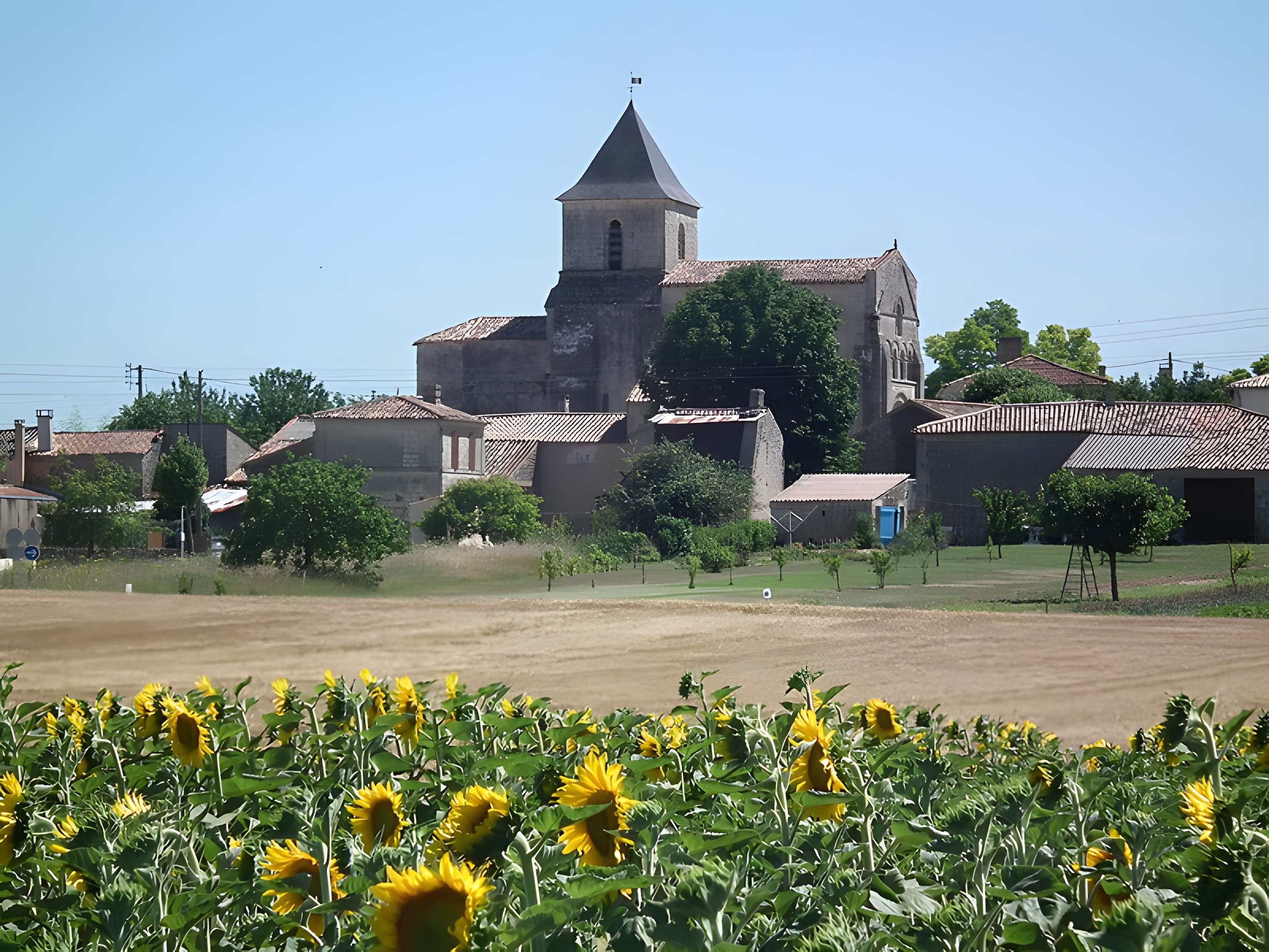 Église Saint-Pallais de Saint-Palais-de-Phiolin