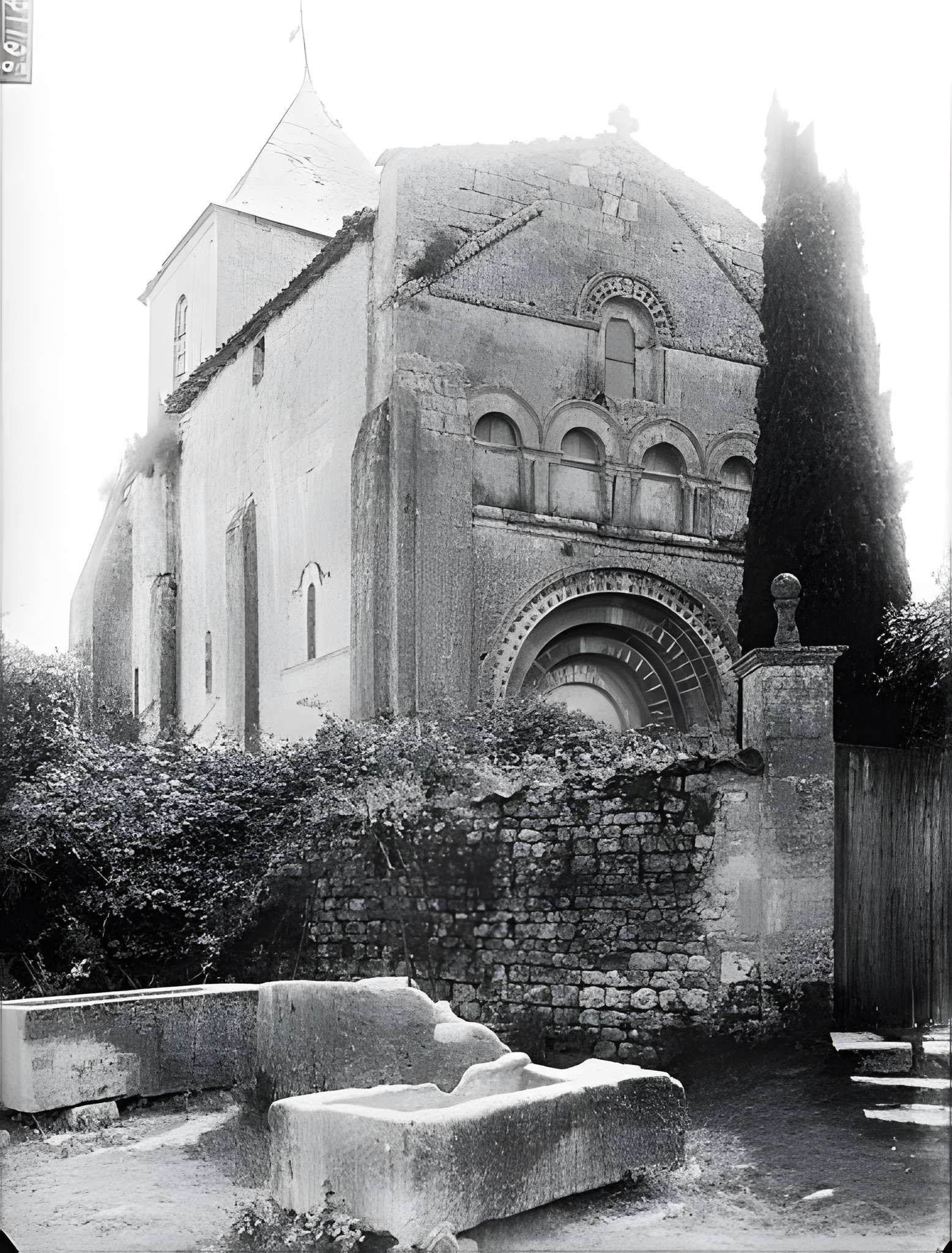 Église Saint-Pallais de Saint-Palais-de-Phiolin