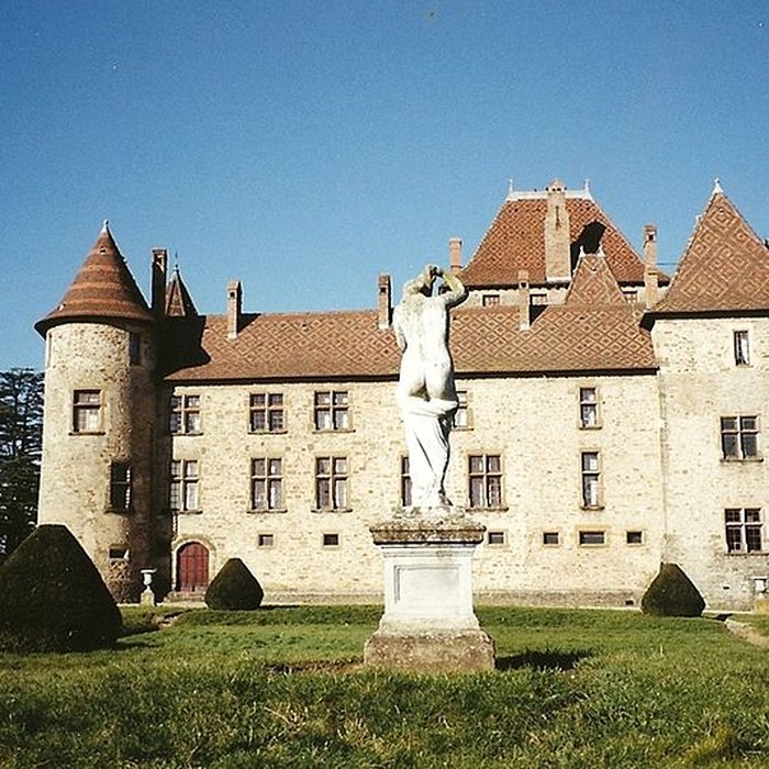 Photo de Remparts et restes du château
