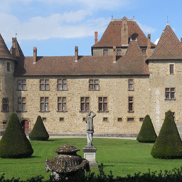 Photo de Remparts et restes du château