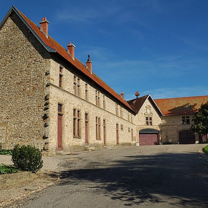 Photo de Remparts et restes du château