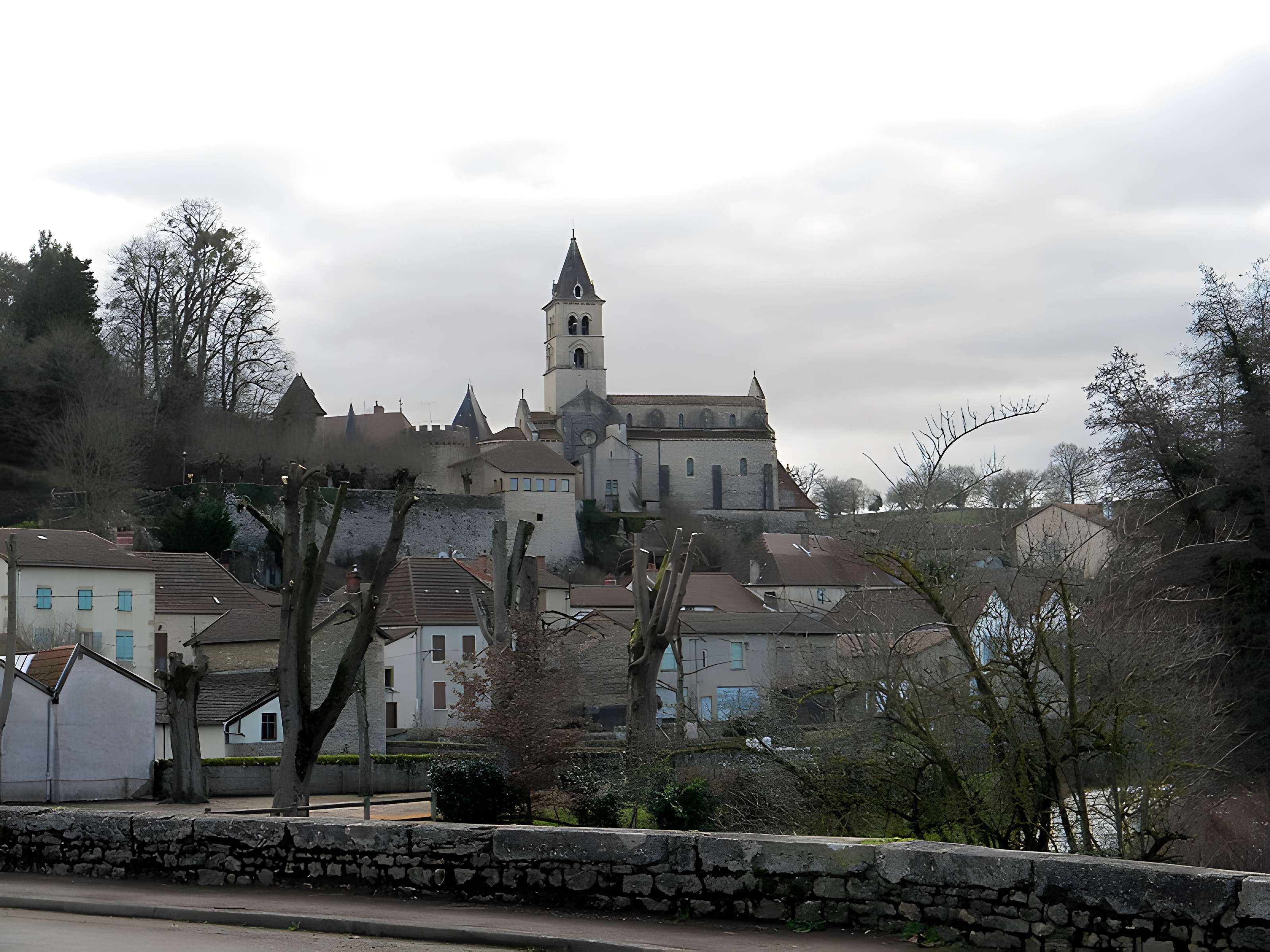 Église Saint-Paul de Châteauneuf