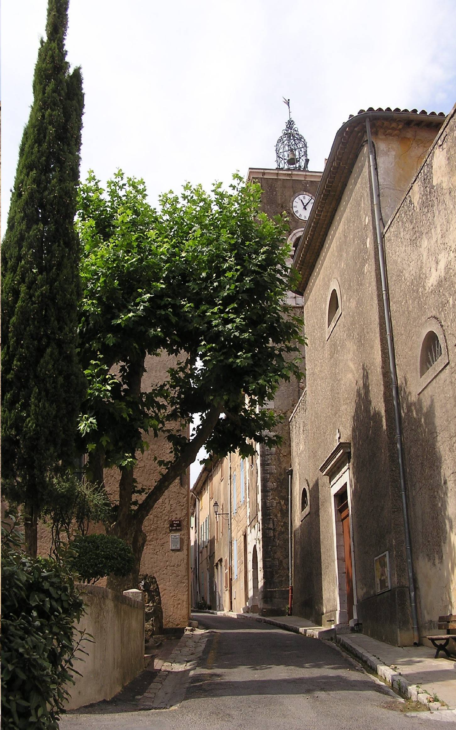 Photo de Église Saint-Laurent de Nans-les-Pins