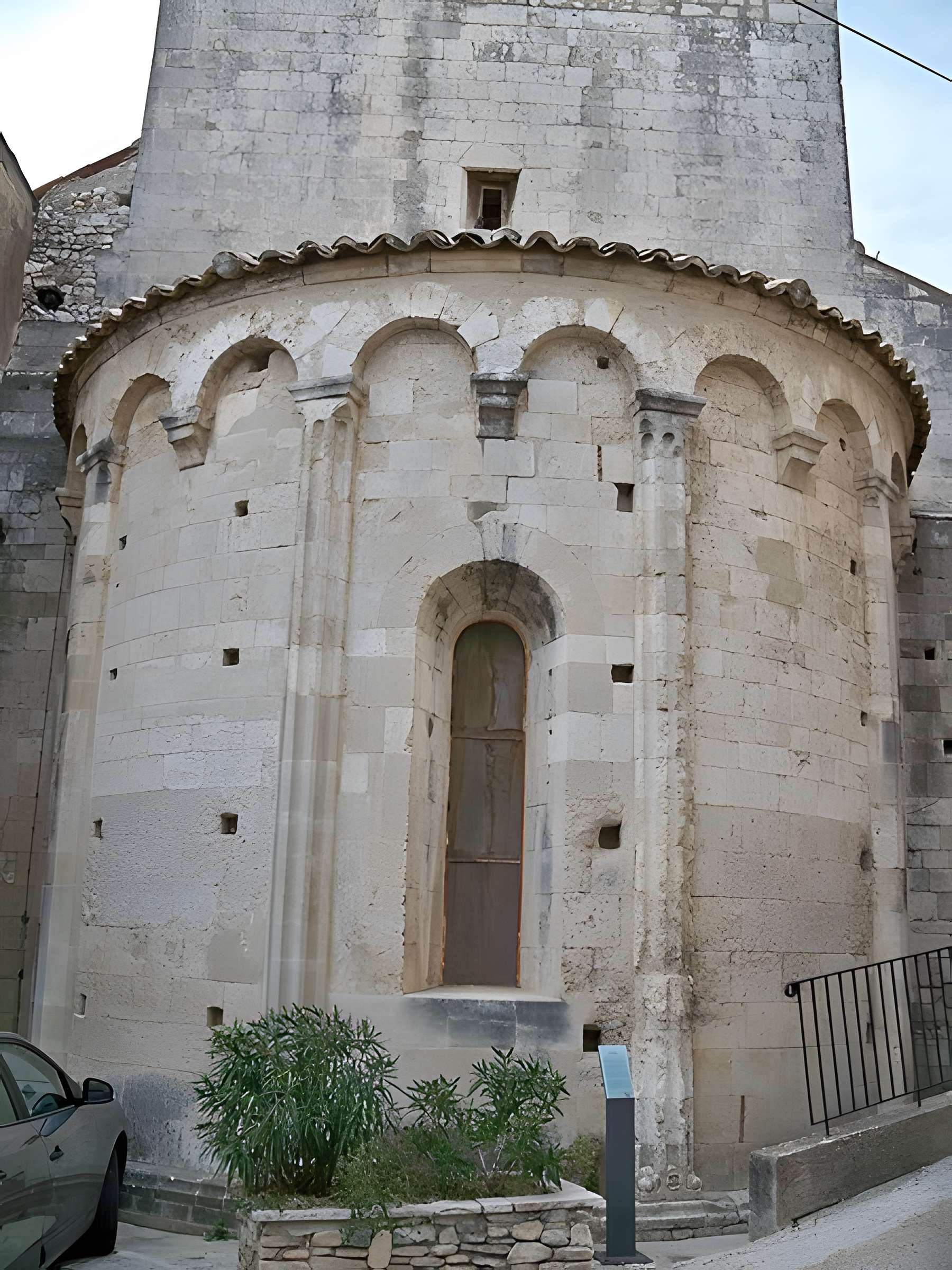 Église Saint-Philibert de Donzère