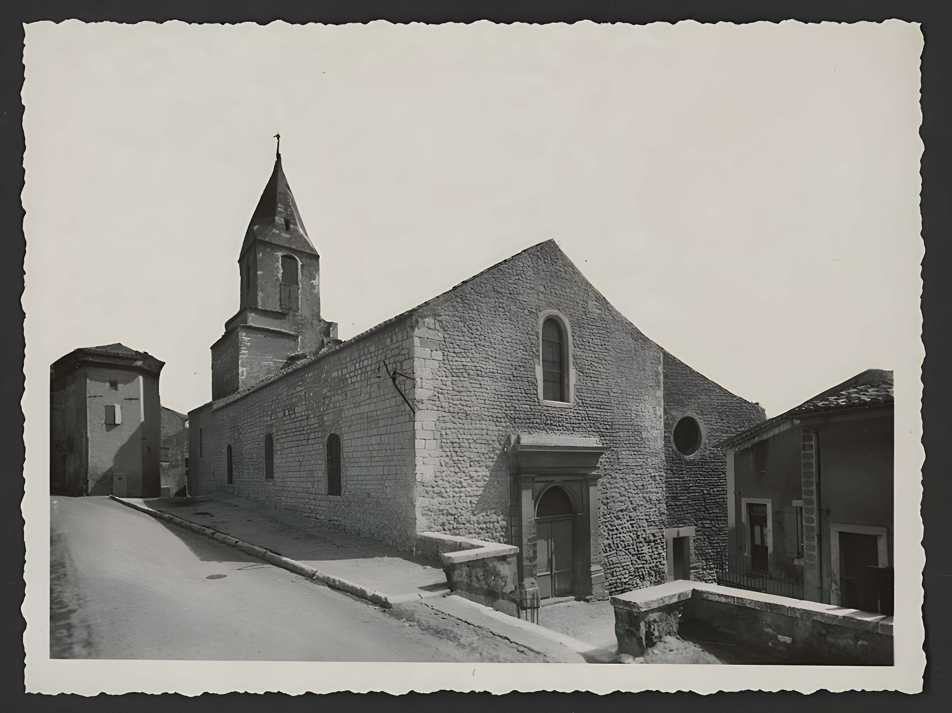 Église Saint-Philibert de Donzère