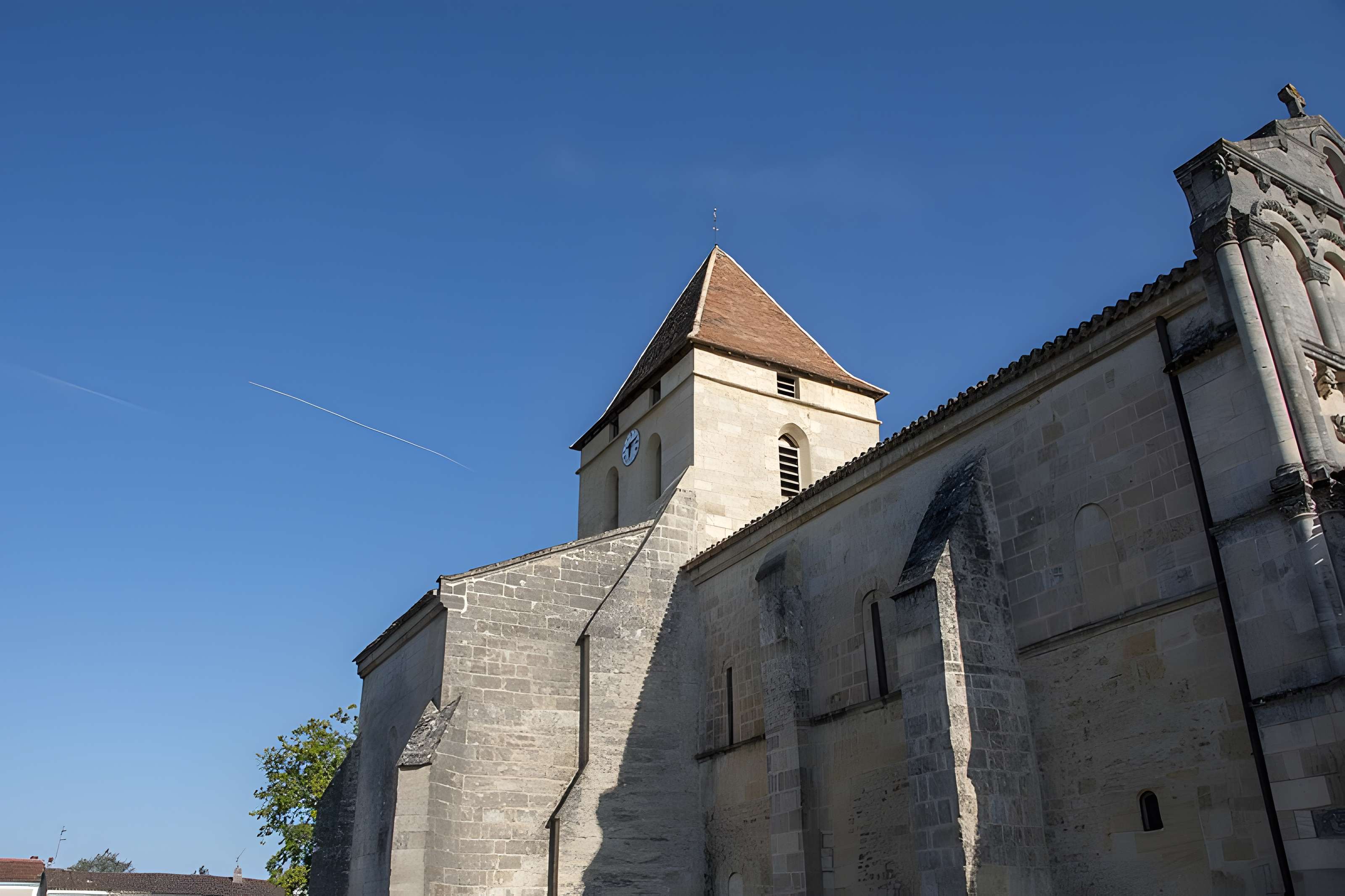Église Saint-Philippe de Saint-Philippe-d'Aiguille