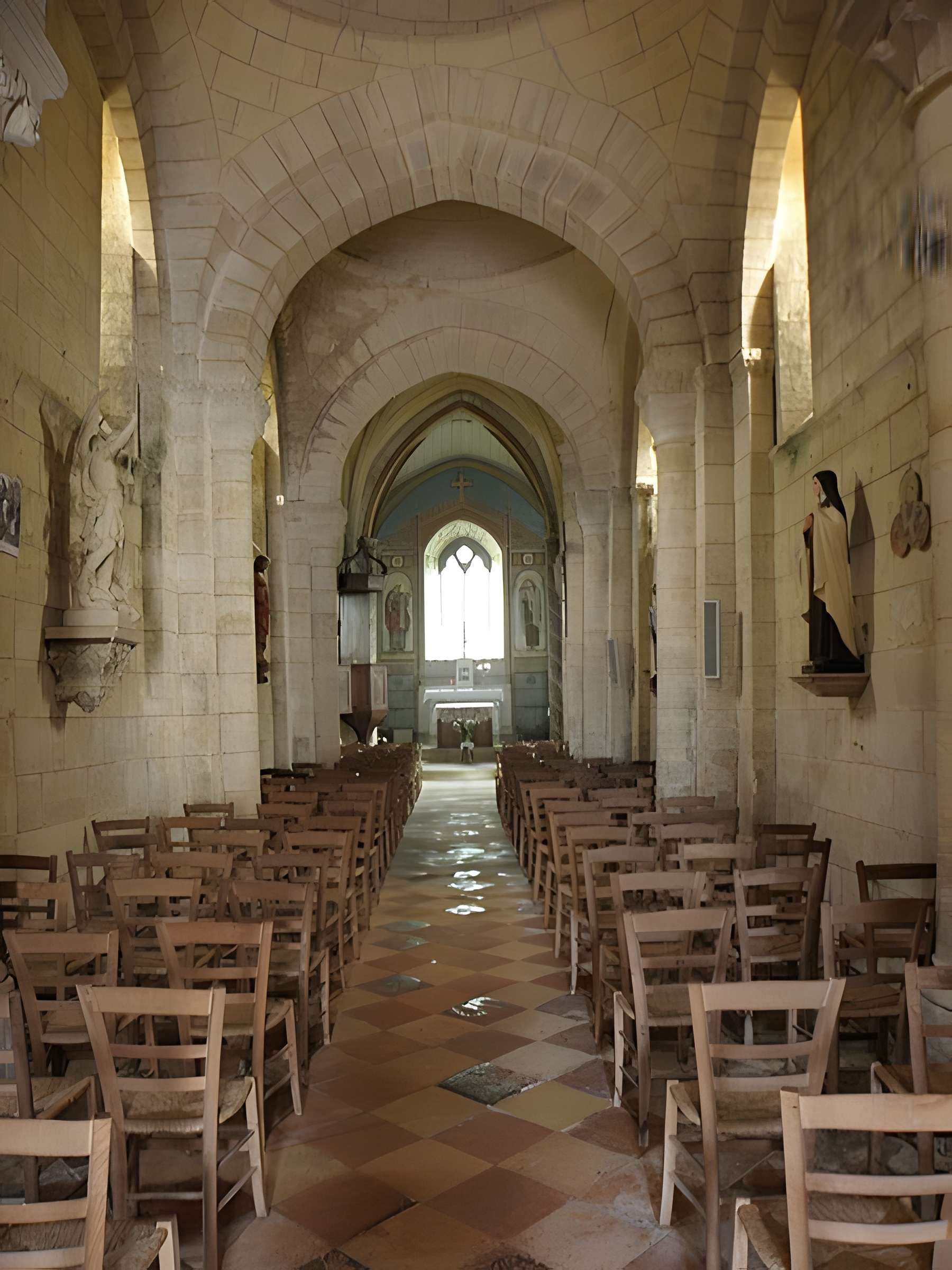 Église Saint-Philippe de Saint-Philippe-d'Aiguille