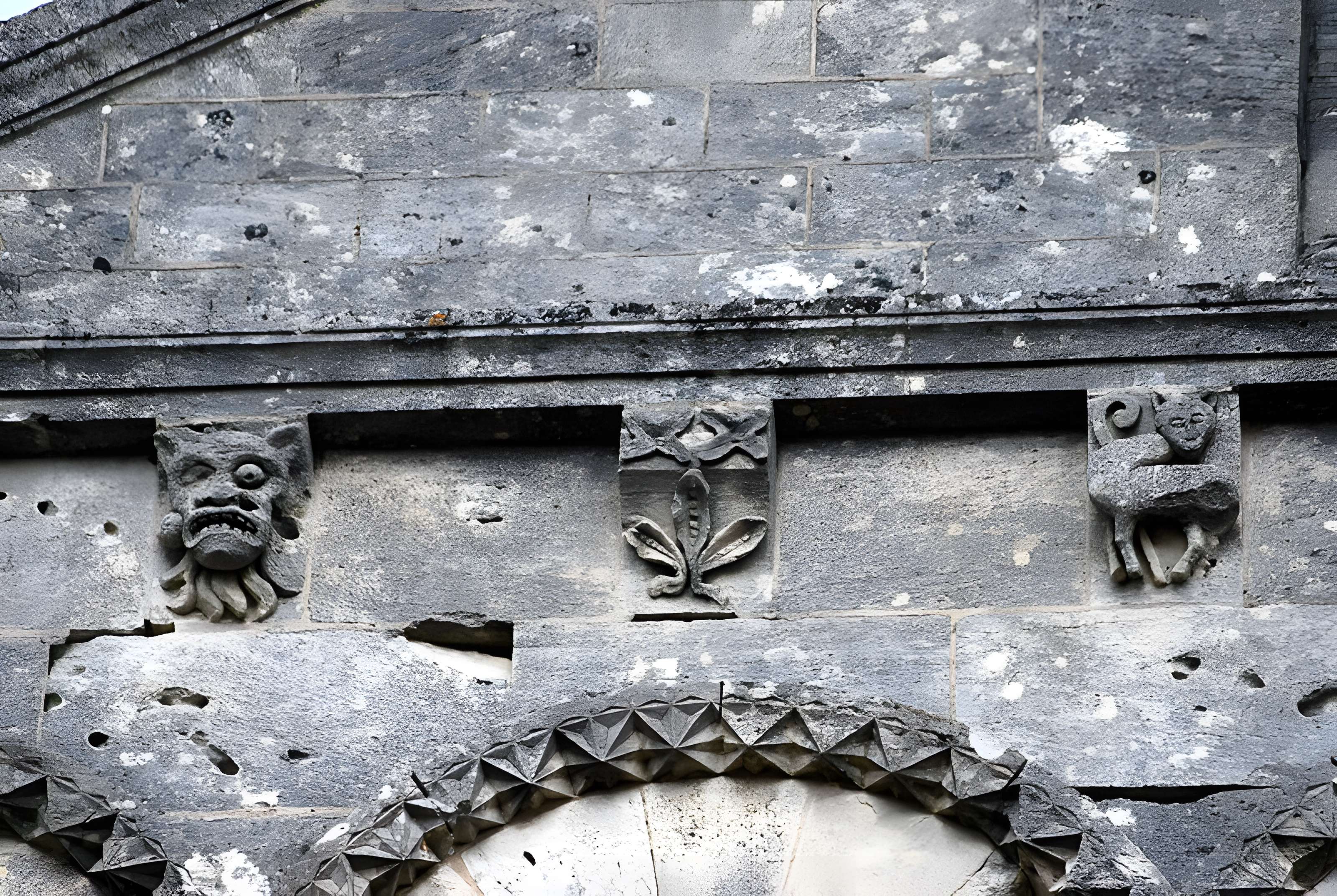 Église Saint-Philippe de Saint-Philippe-d'Aiguille