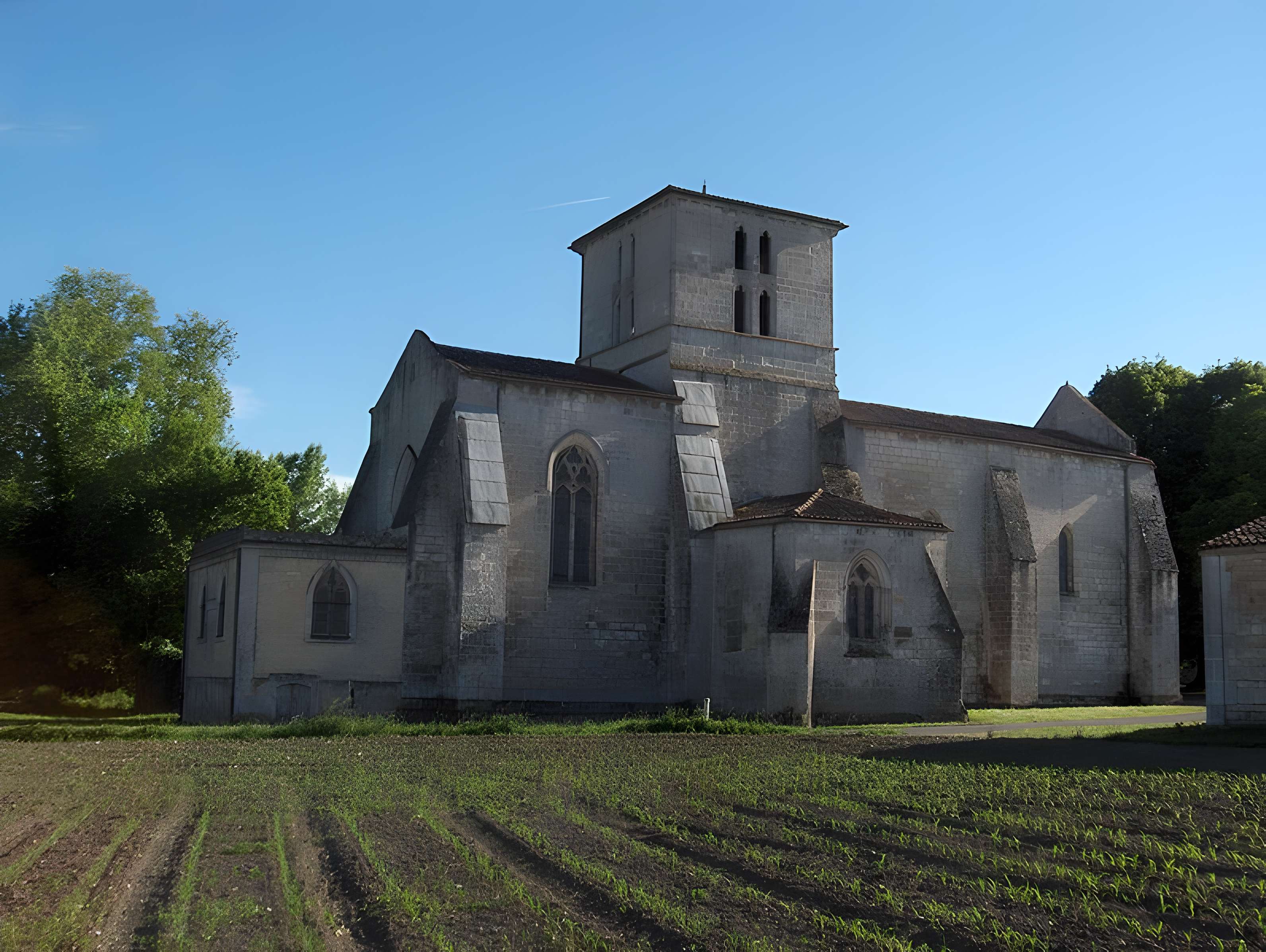 Église Saint-Pierre d'Angeac-Charente 