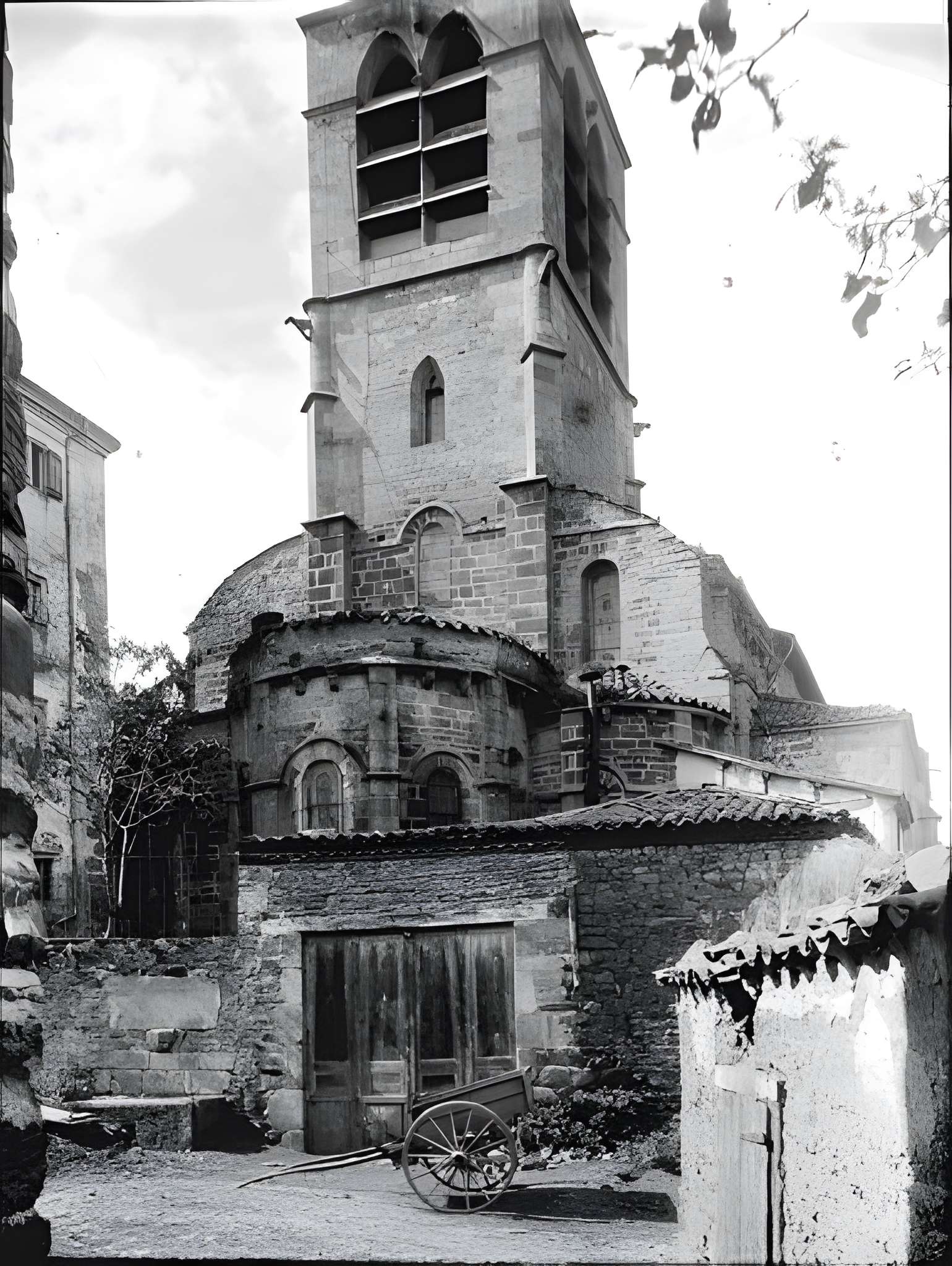 Église Saint-Pierre d'Arlanc