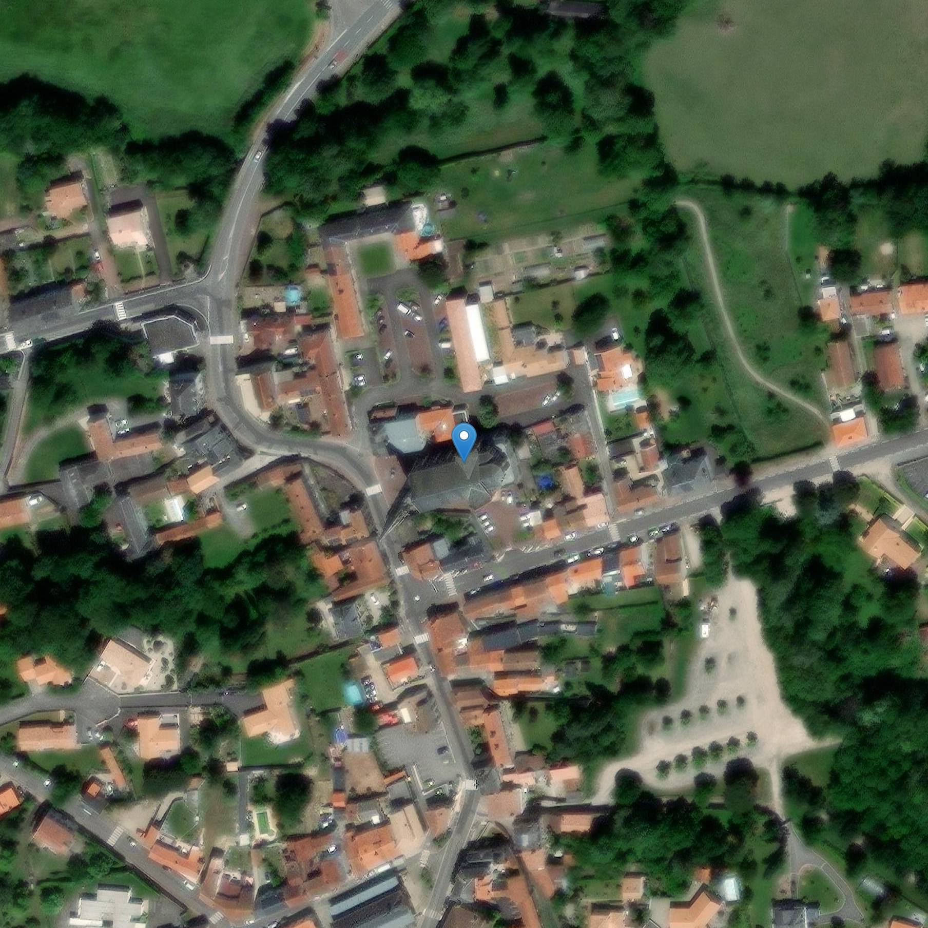 Photo de 拉莫特-阿查德圣詹姆斯教堂