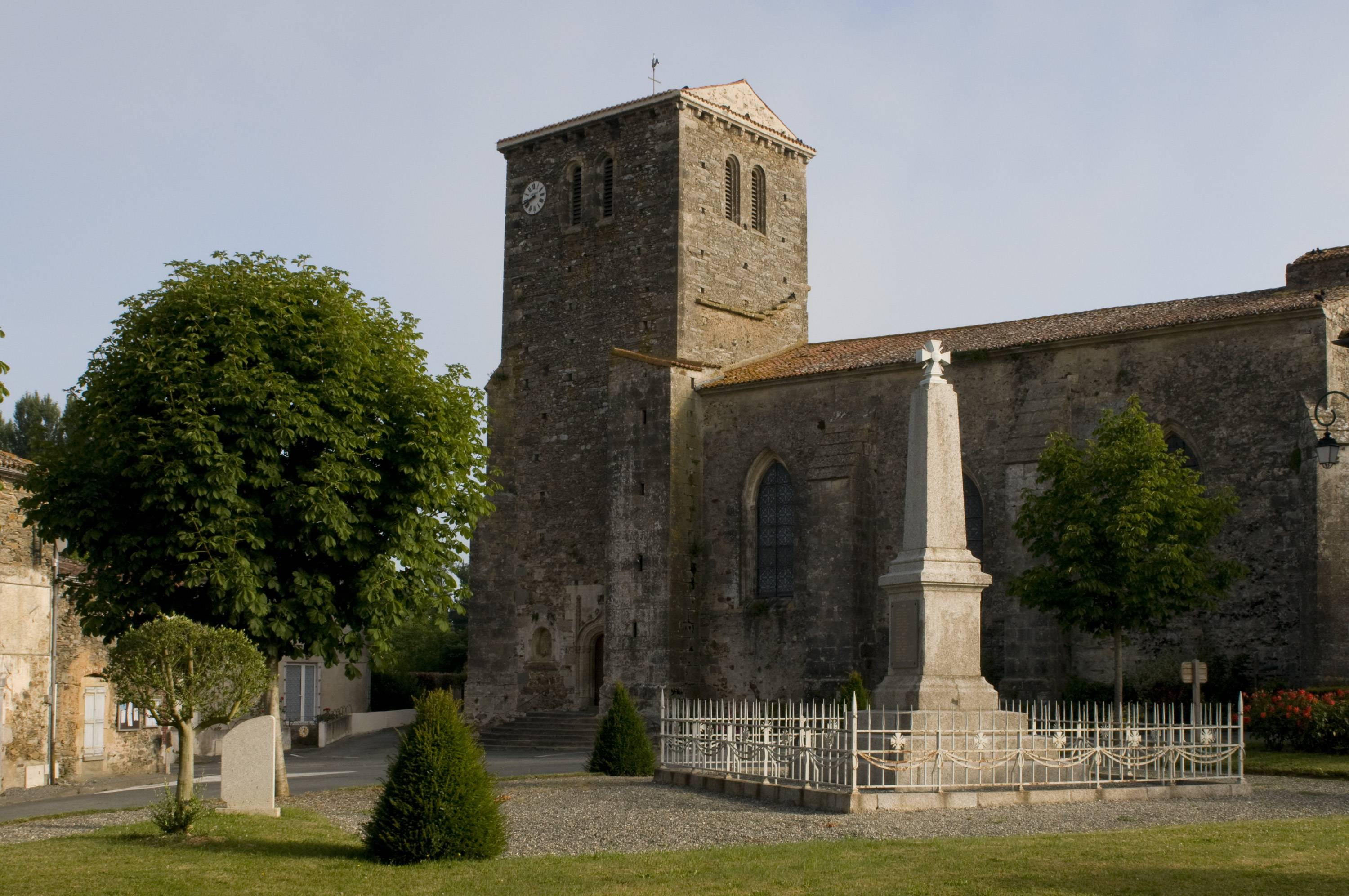 Photo de Église Saint-Hilaire de Breuil-Barret