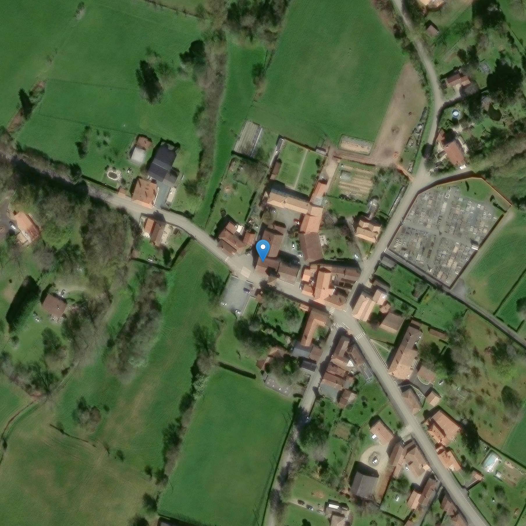 Photo de 圣伊莱尔-德圣伊莱尔-德布瓦教堂