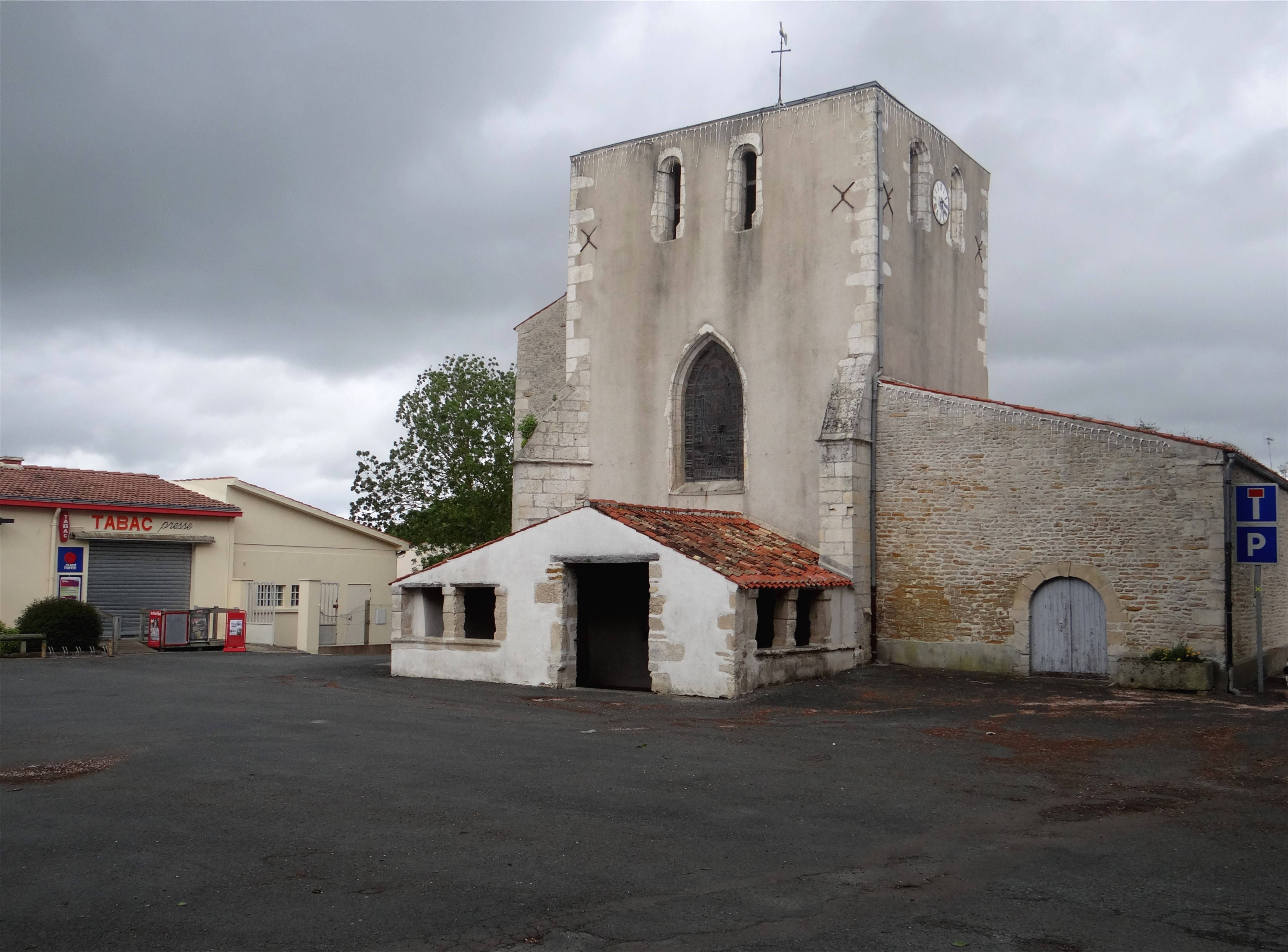 Photo de Église Saint-Hilaire de Champagné-les-Marais