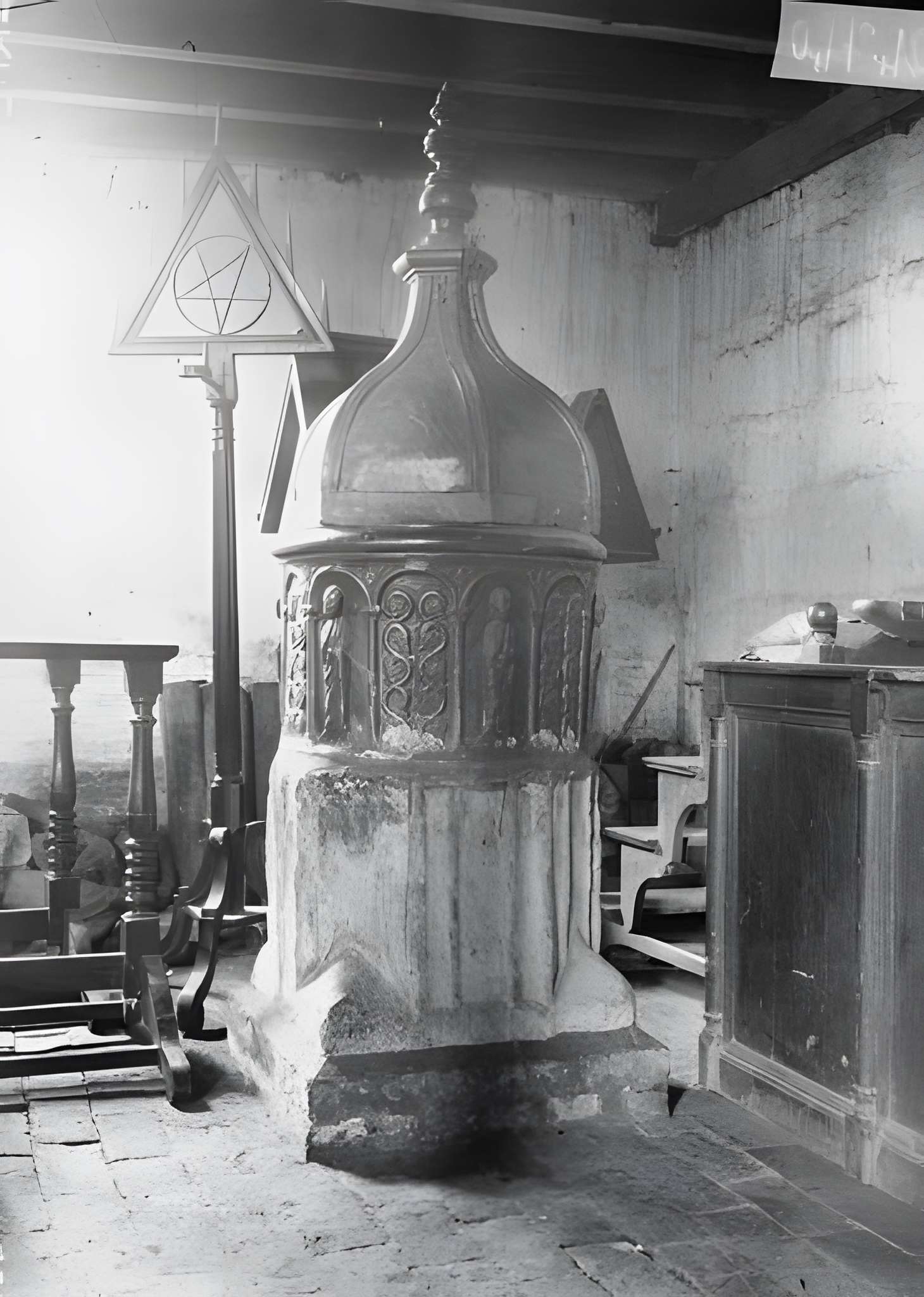 Église Saint-Pierre de Berneuil