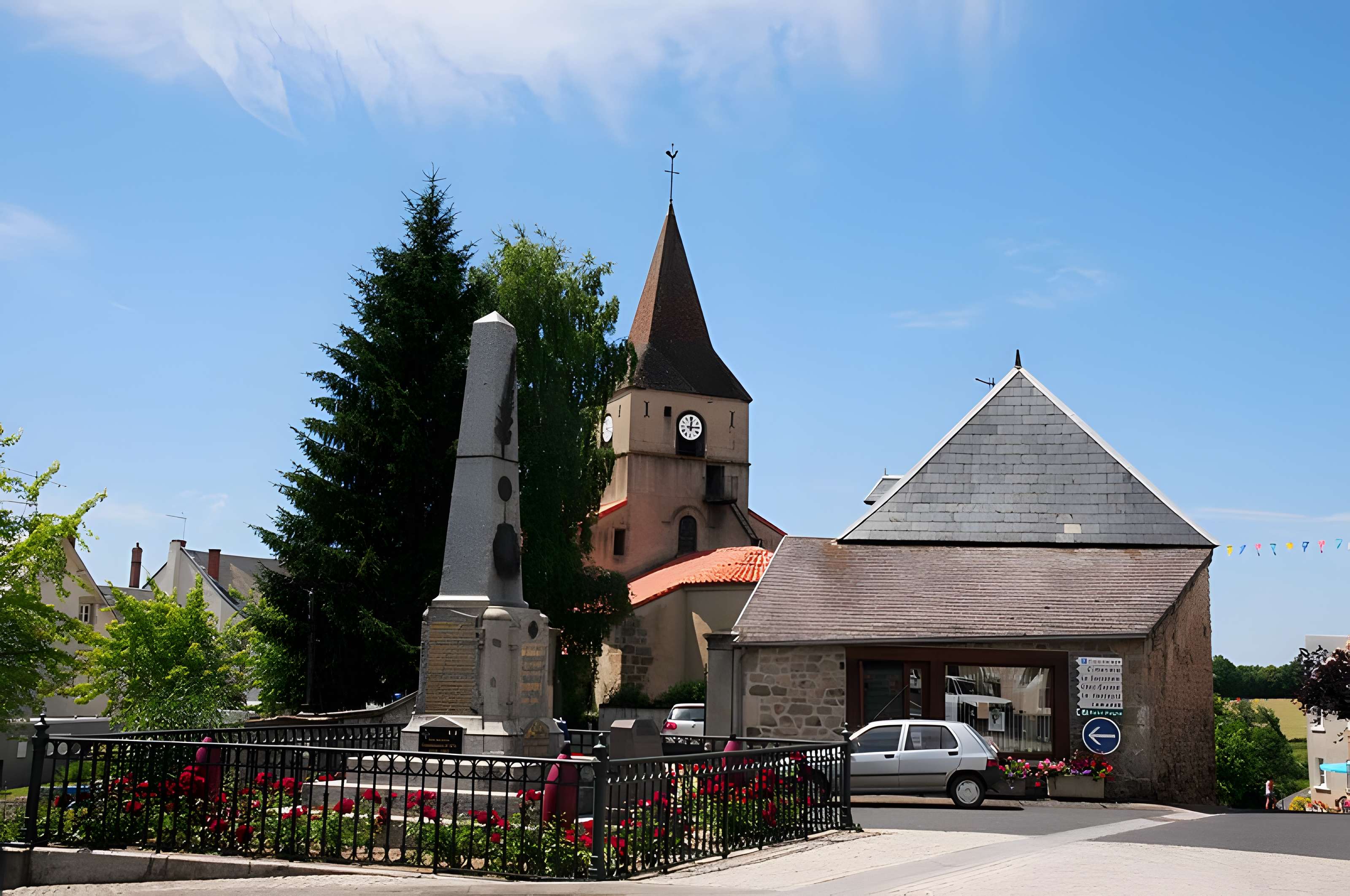 Église Saint-Pierre de Biollet