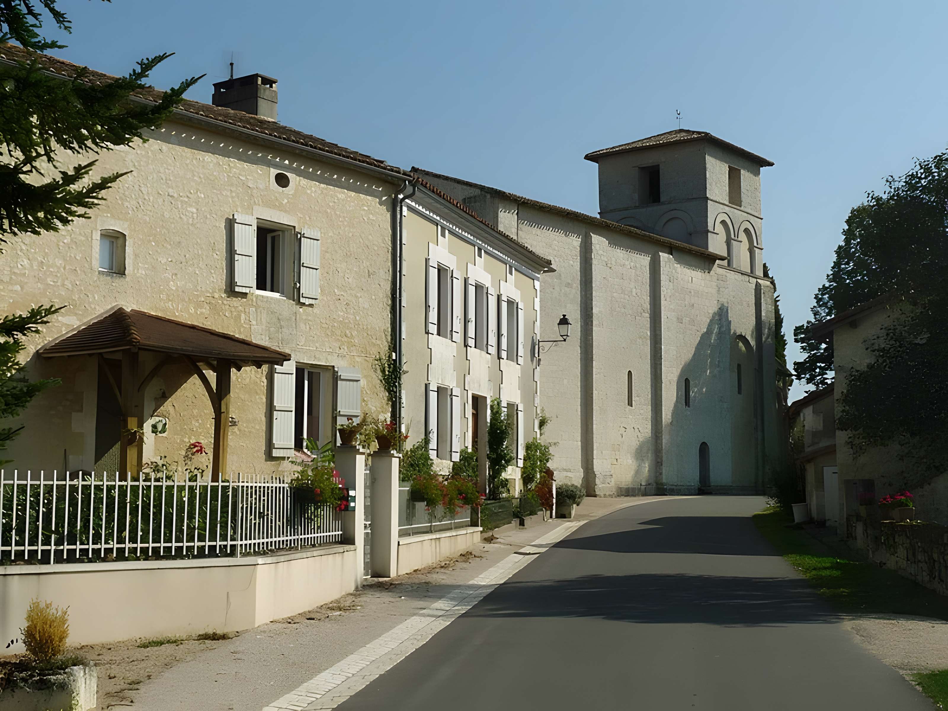 Église Saint-Pierre de Blanzaguet-Saint-Cybard