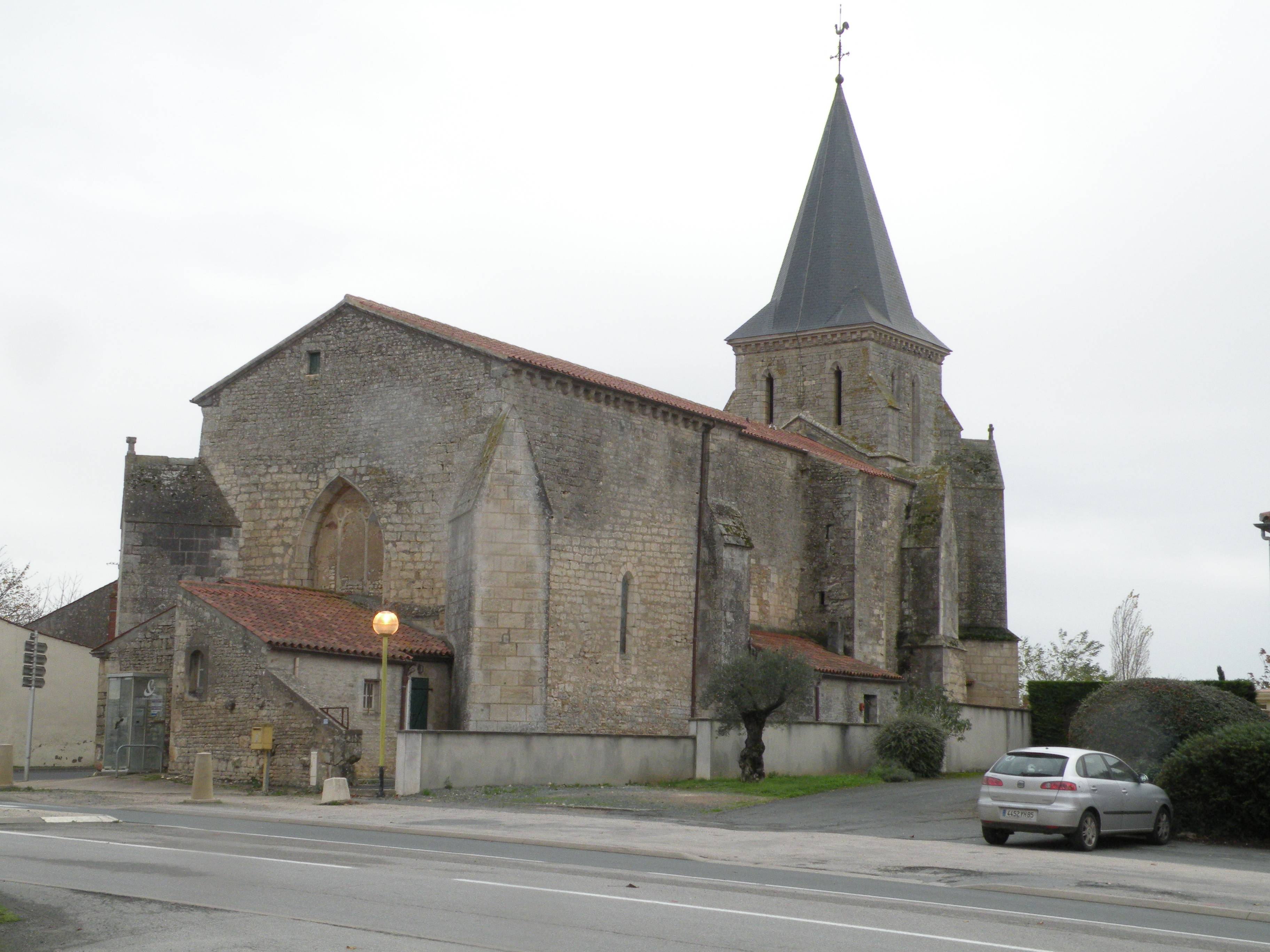 Photo de Église Saint-Jean de Saint-Jean-de-Beugné