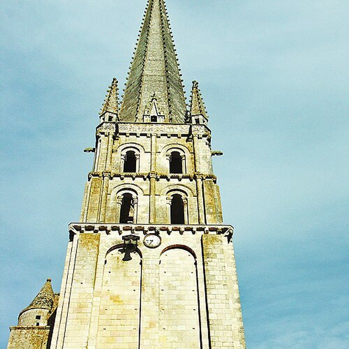 Photo de Abbatiale Saint-Savin-Saint-Cyprien