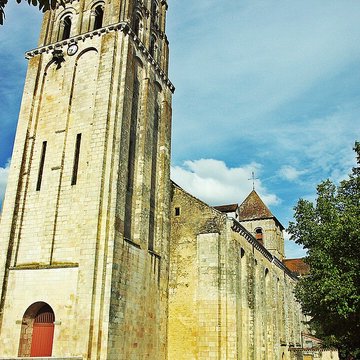 Abbatiale Saint-Savin-Saint-Cyprien