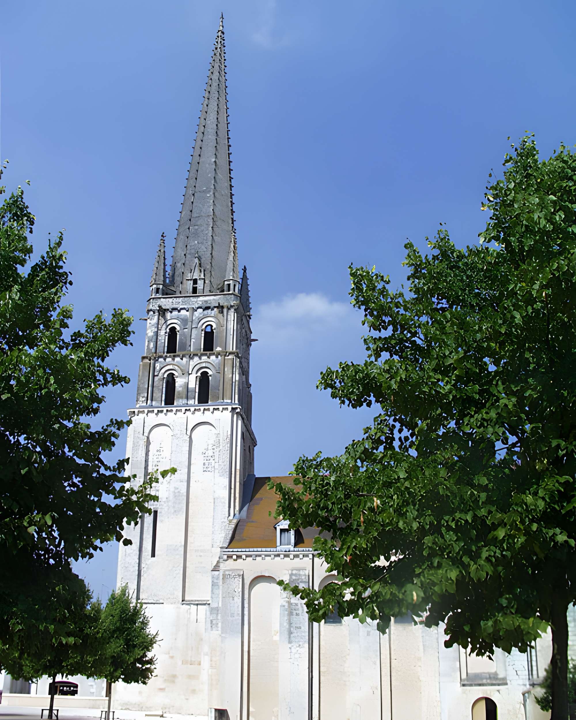 Abbatiale Saint-Savin-Saint-Cyprien