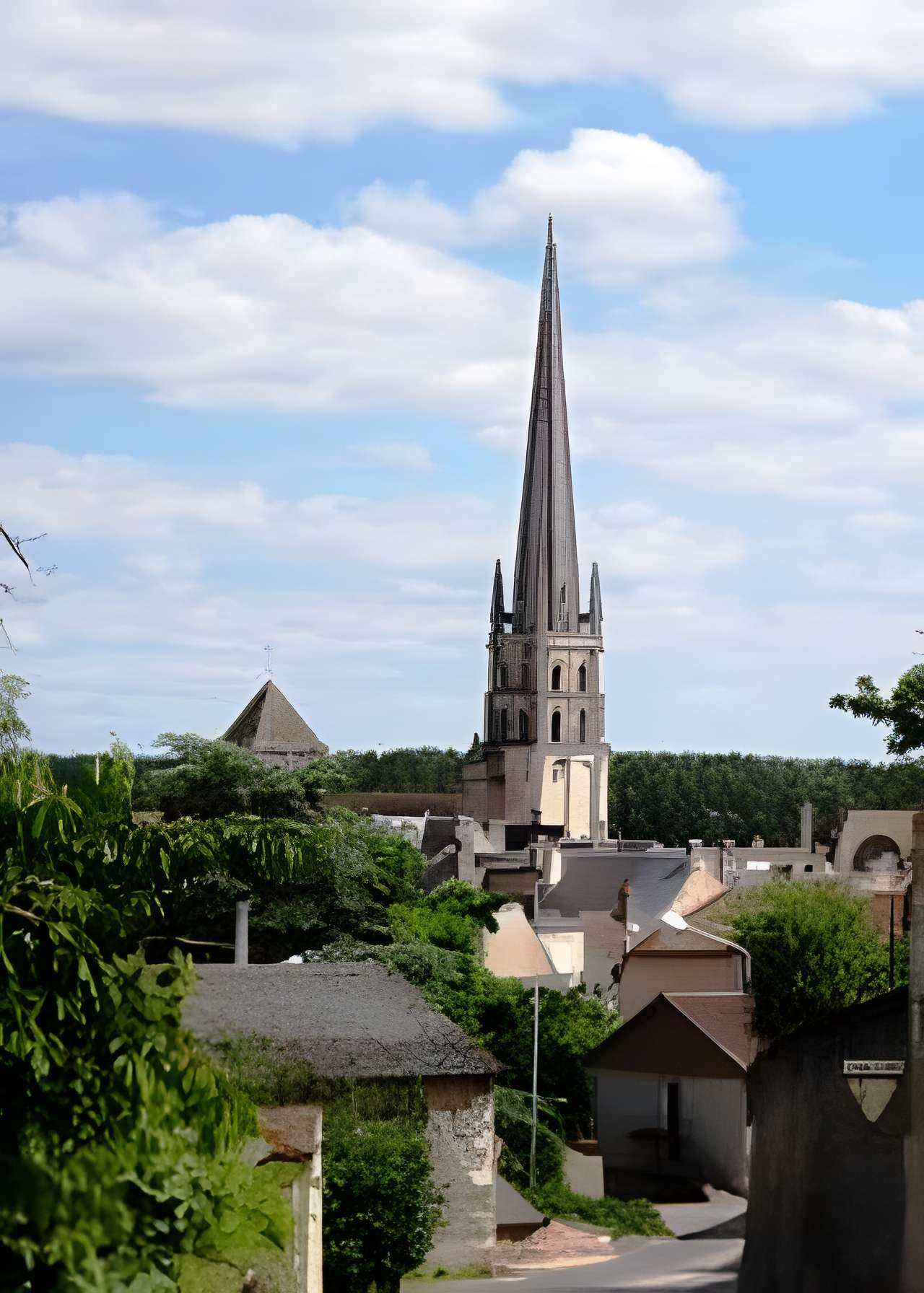 Abbatiale Saint-Savin-Saint-Cyprien