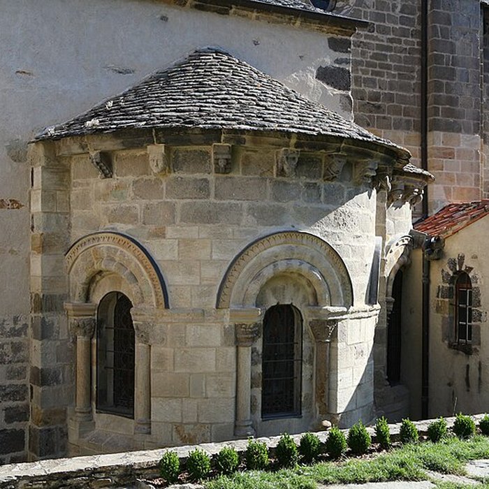 Photo de Église Saint-Pierre de Blesle