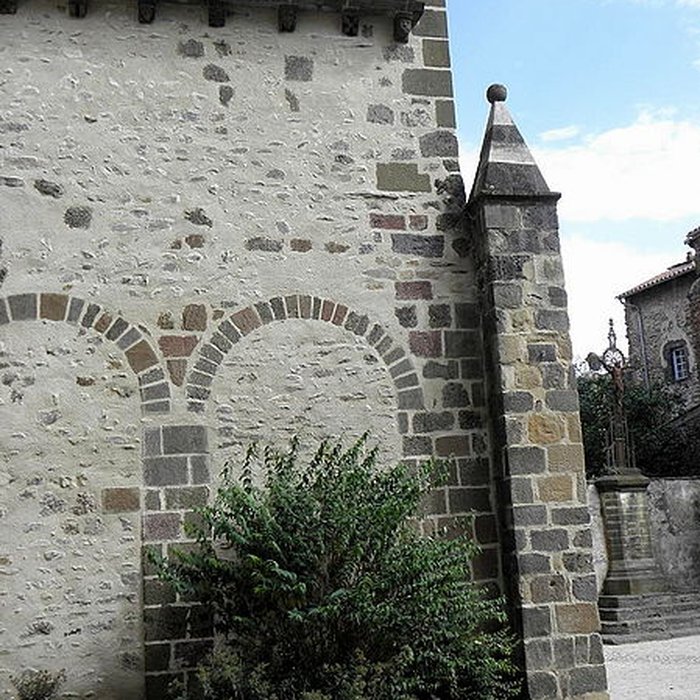 Photo de Église Saint-Pierre de Blesle