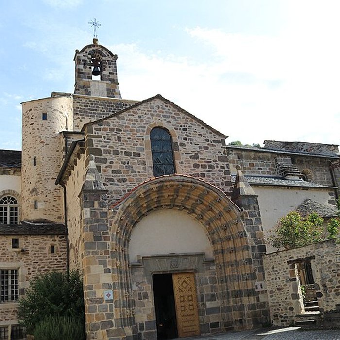 Photo de Église Saint-Pierre de Blesle